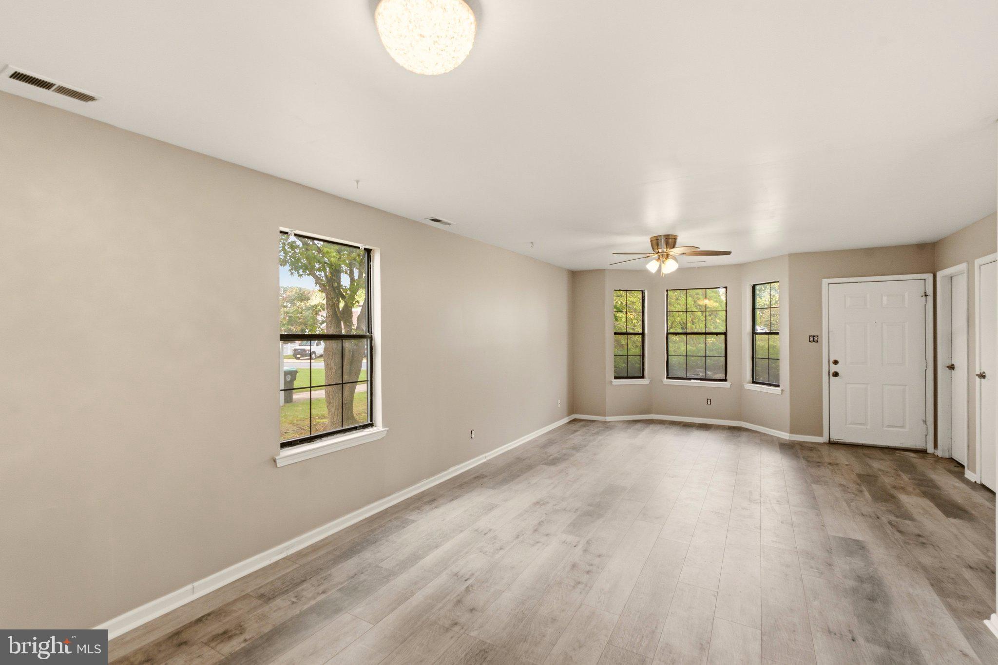 8 HEYWOOD LANE