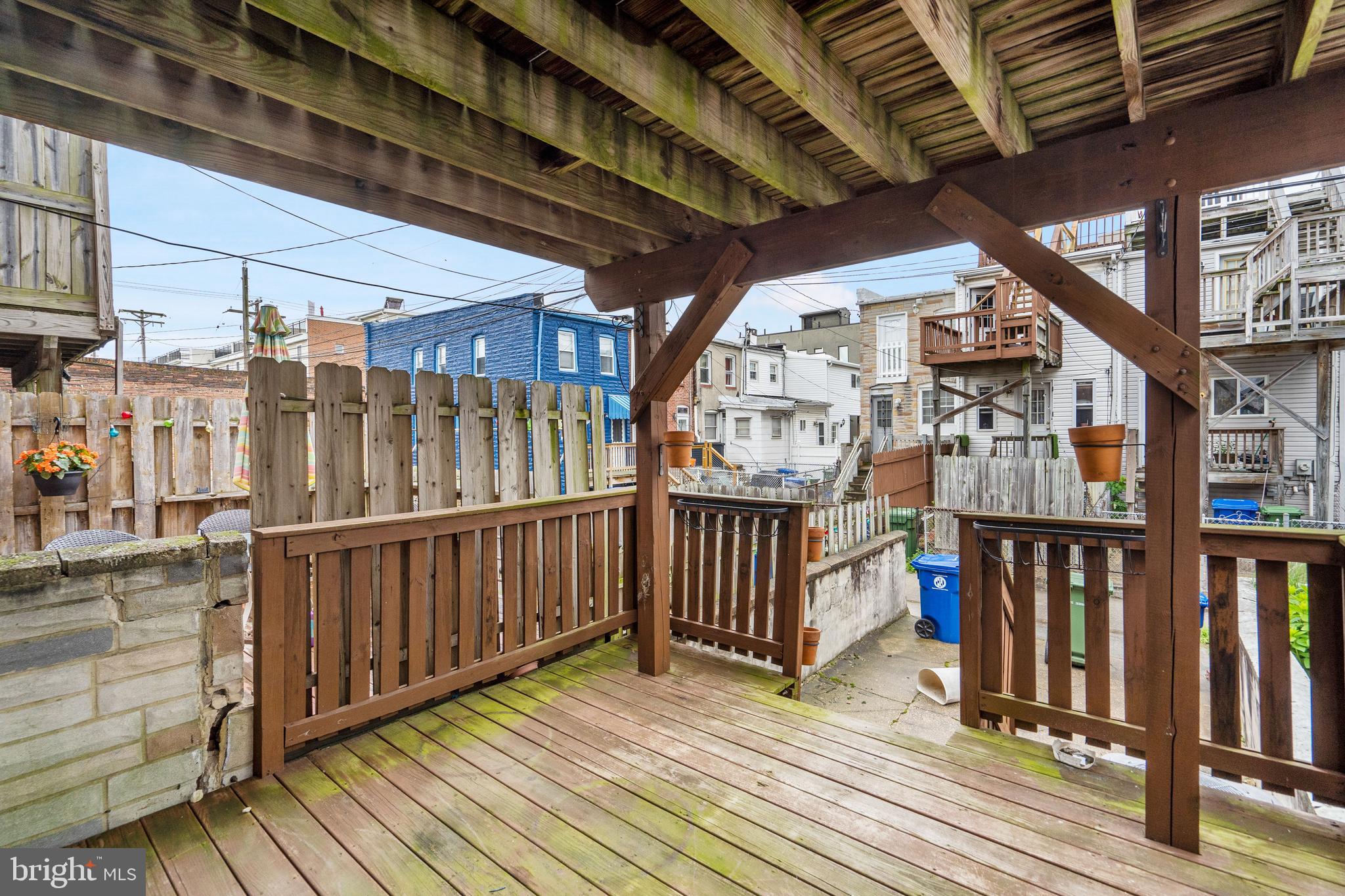 LOCUST POINT - Residential