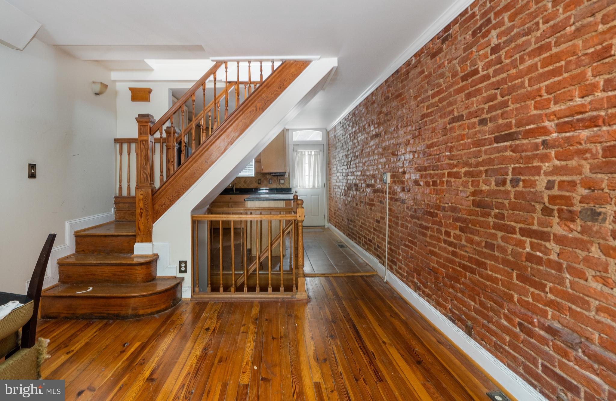 LOCUST POINT - Residential