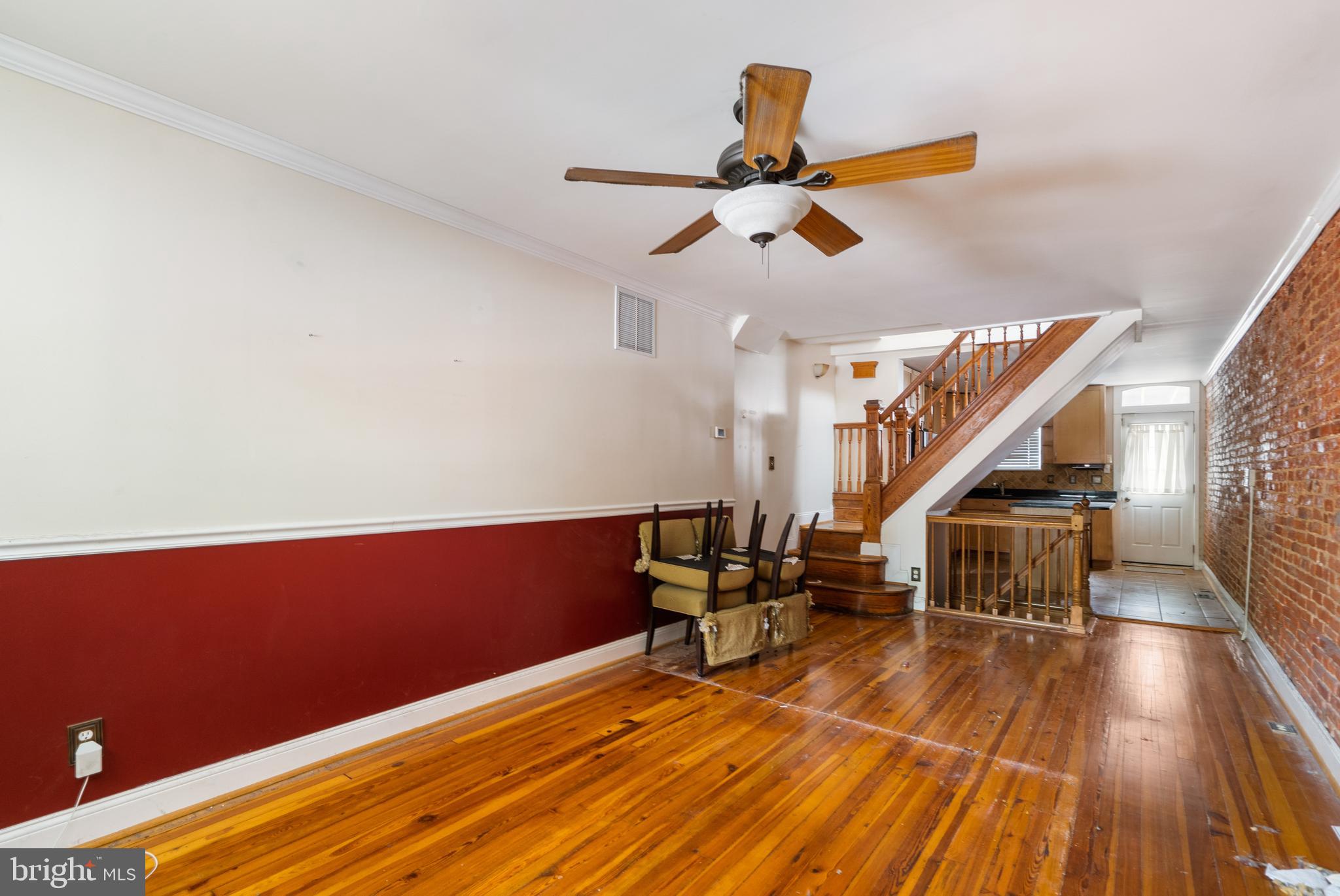 LOCUST POINT - Residential