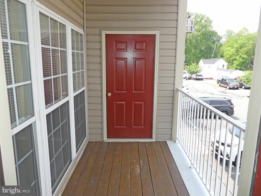 HEARTHSTONE AT VILLAGE SQUARE - Residential