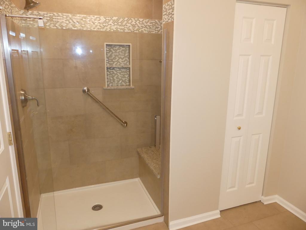 HEARTHSTONE AT VILLAGE SQUARE - Residential