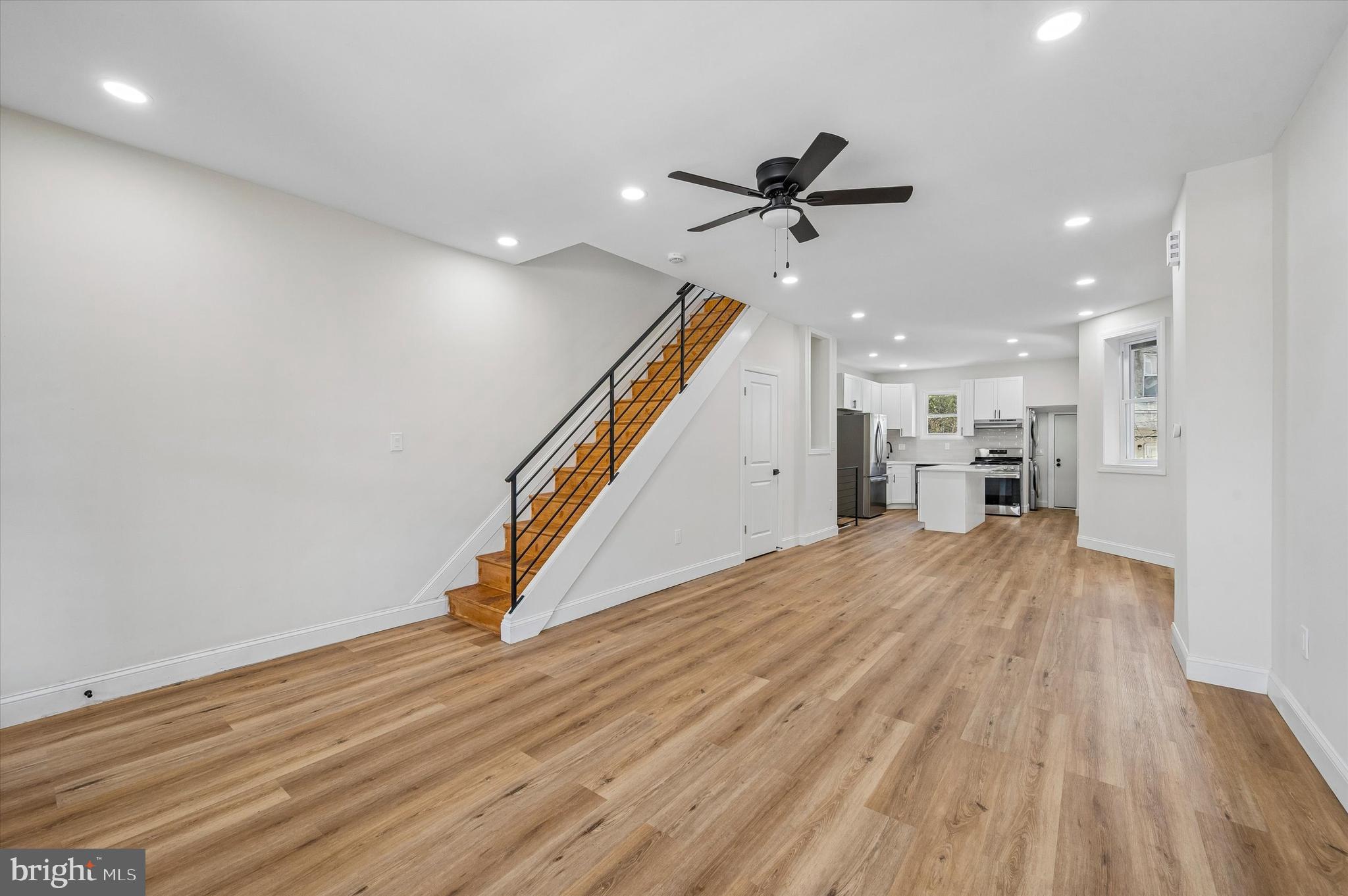 5612 LARCHWOOD AVENUE