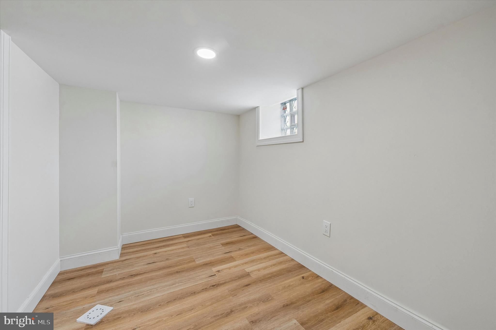 COBBS CREEK - Residential