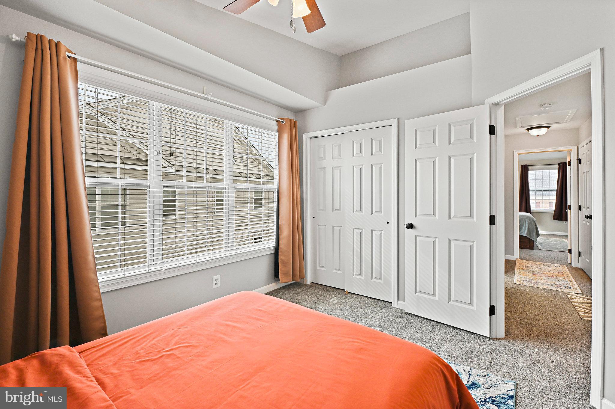 LOUDOUN VALLEY ESTATES 2 - Residential Lease