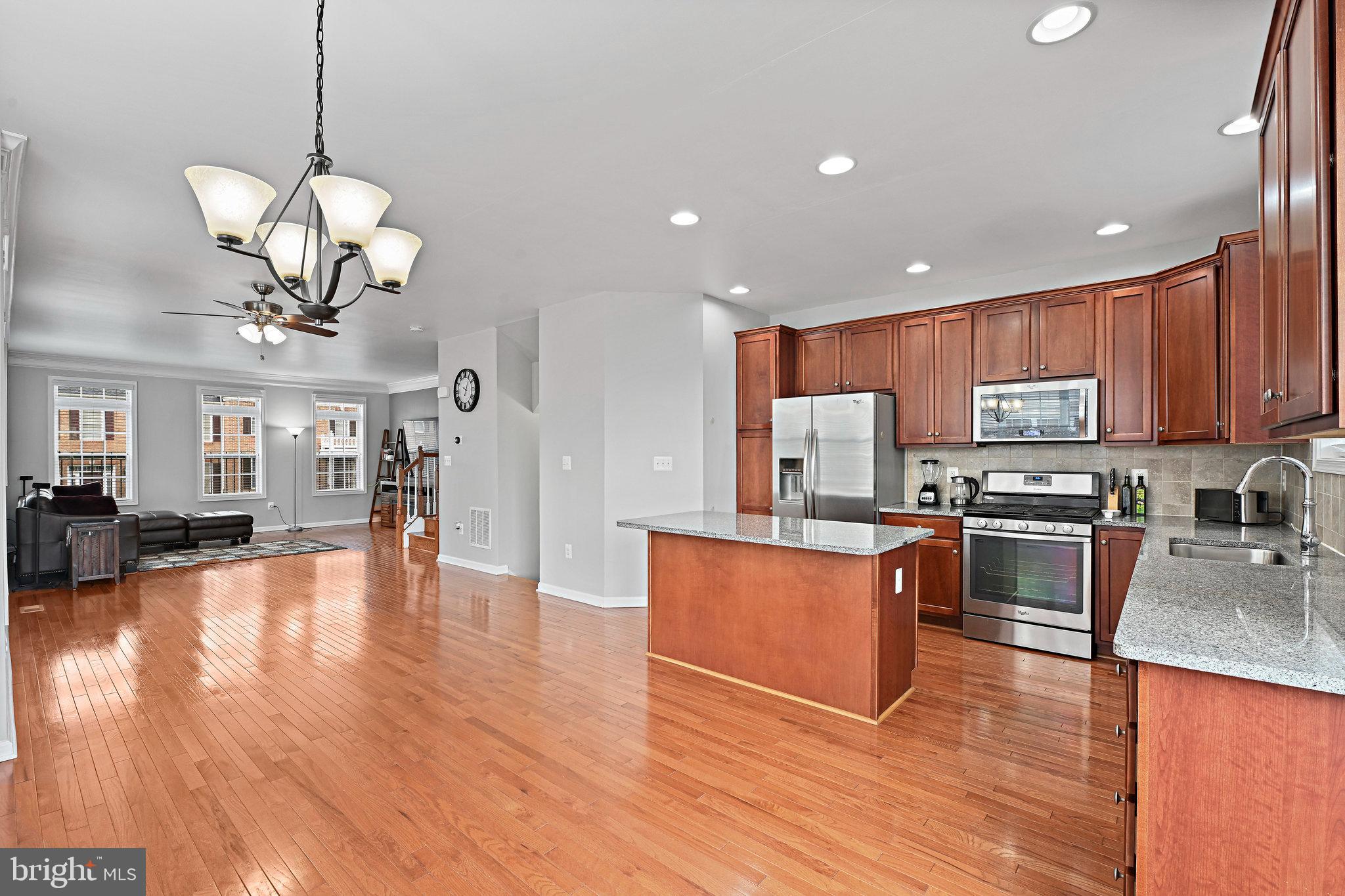 LOUDOUN VALLEY ESTATES 2 - Residential Lease