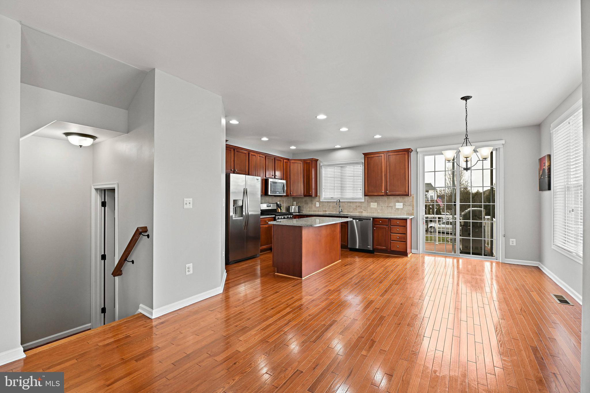 LOUDOUN VALLEY ESTATES 2 - Residential Lease