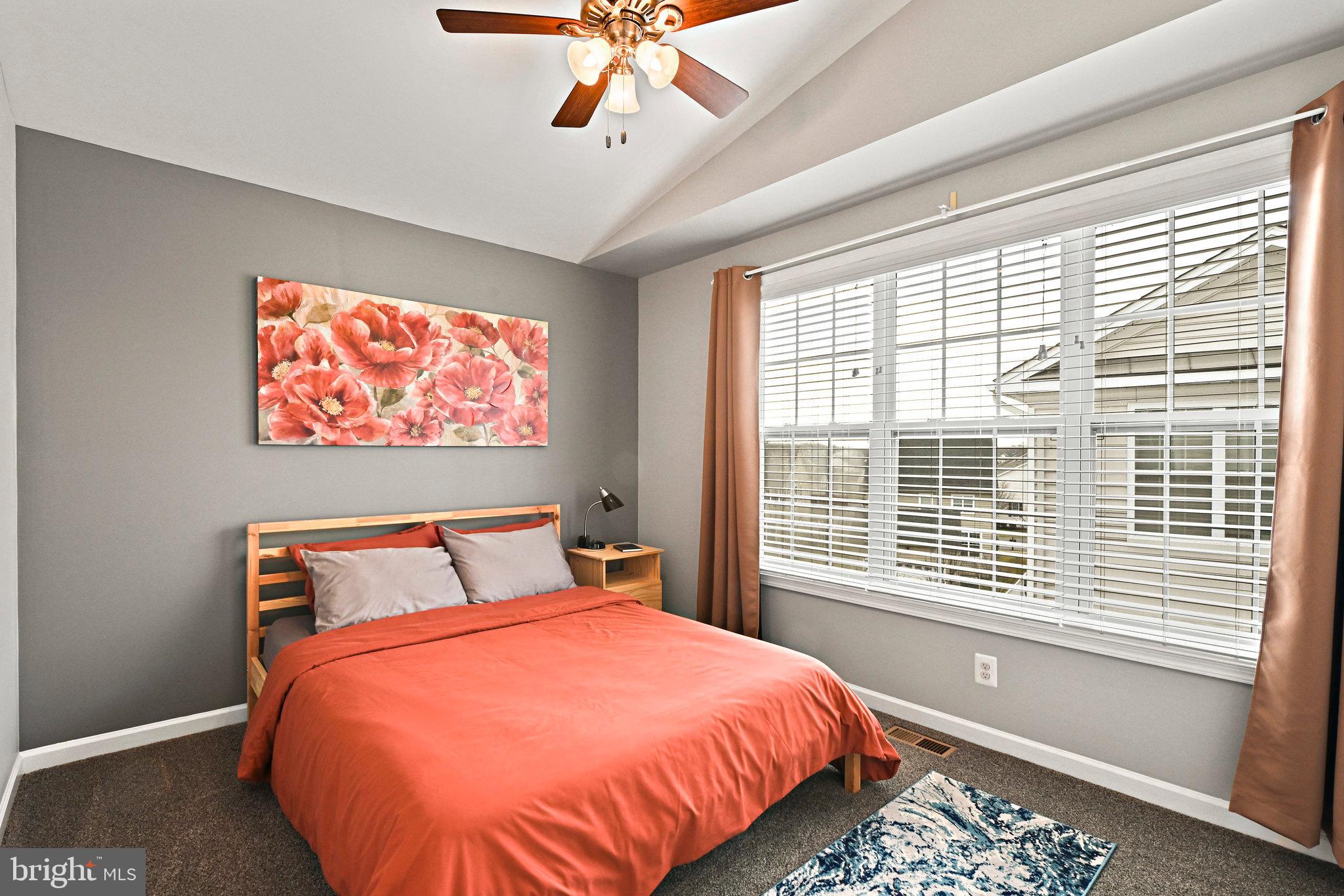 LOUDOUN VALLEY ESTATES 2 - Residential Lease