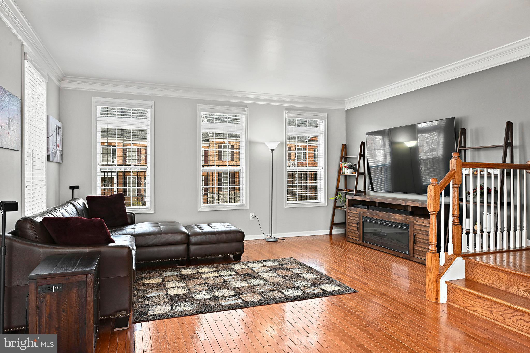 LOUDOUN VALLEY ESTATES 2 - Residential Lease