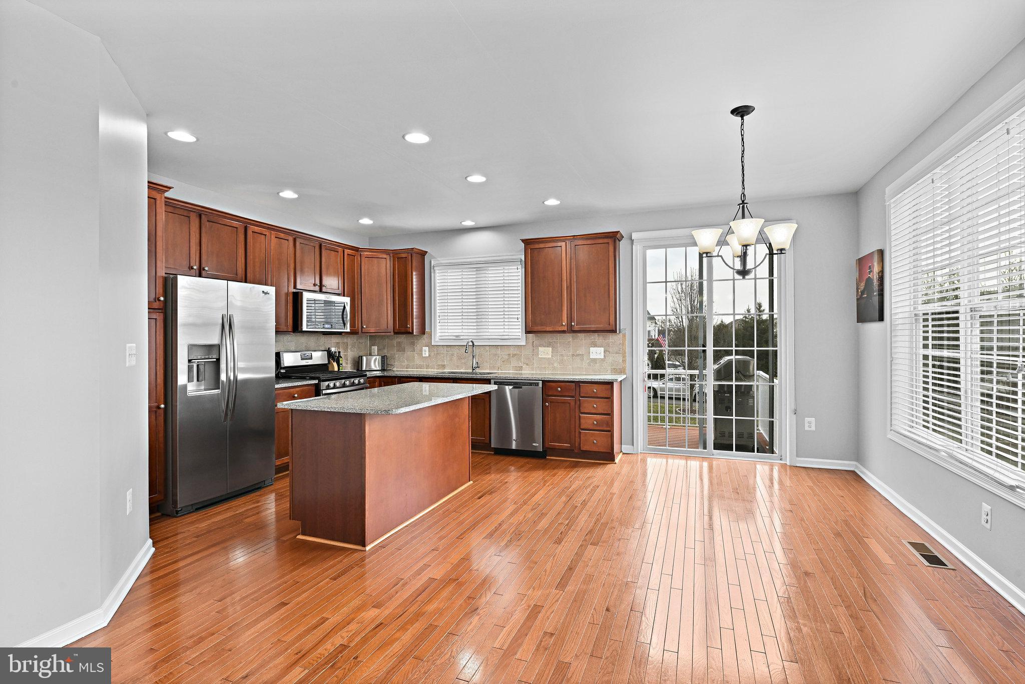 LOUDOUN VALLEY ESTATES 2 - Residential Lease