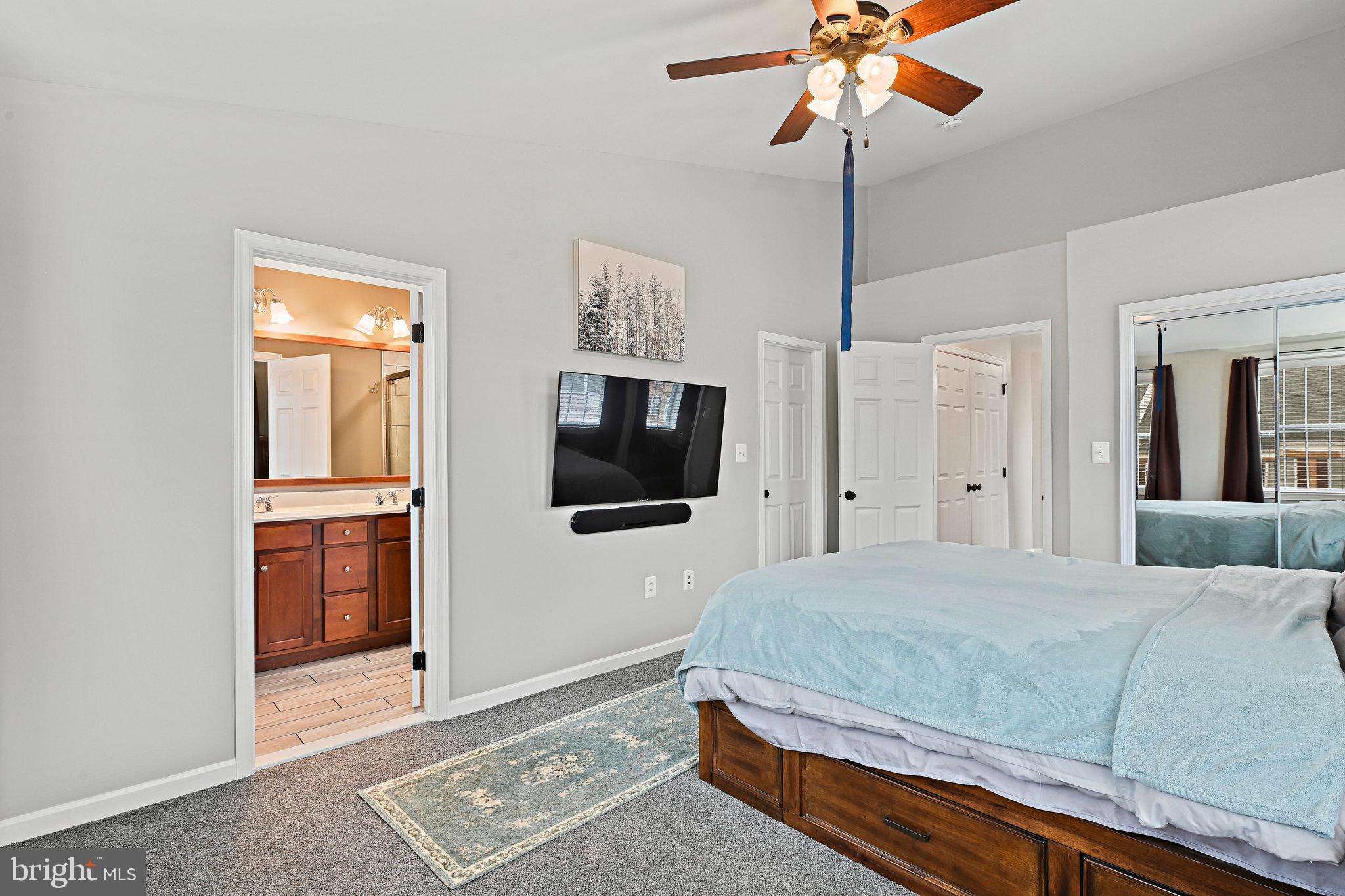 LOUDOUN VALLEY ESTATES 2 - Residential Lease