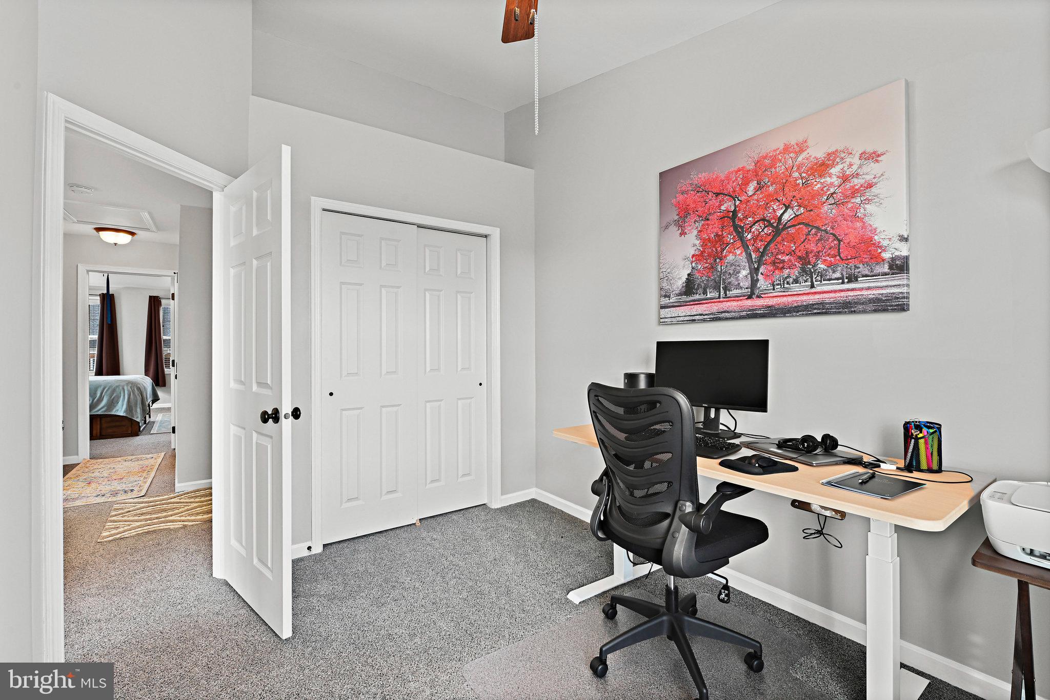 LOUDOUN VALLEY ESTATES 2 - Residential Lease