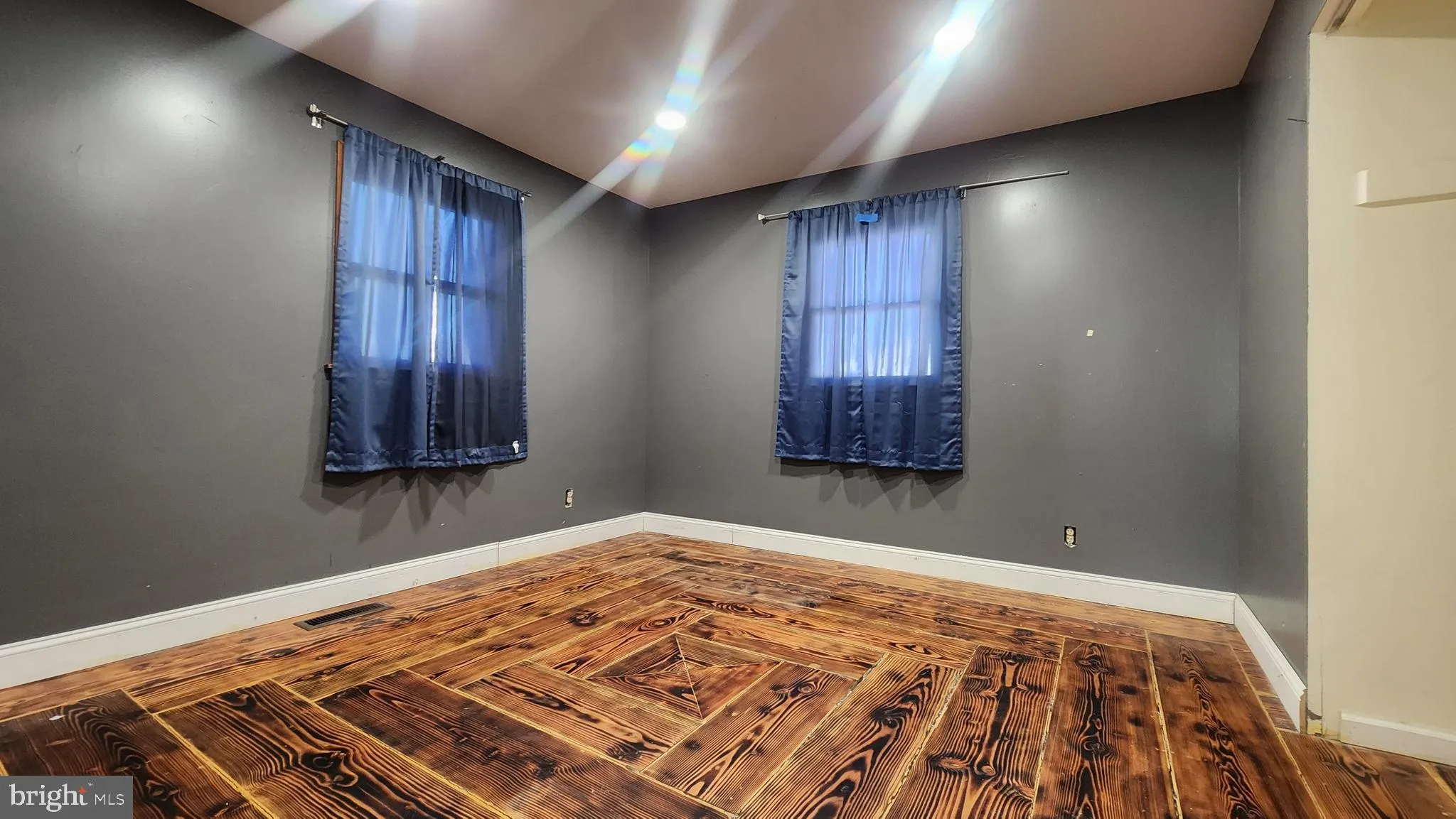 Elkton, Maryland 21921, United States, 4 Bedrooms Bedrooms, ,2 BathroomsBathrooms,Residential,Contingent,118058