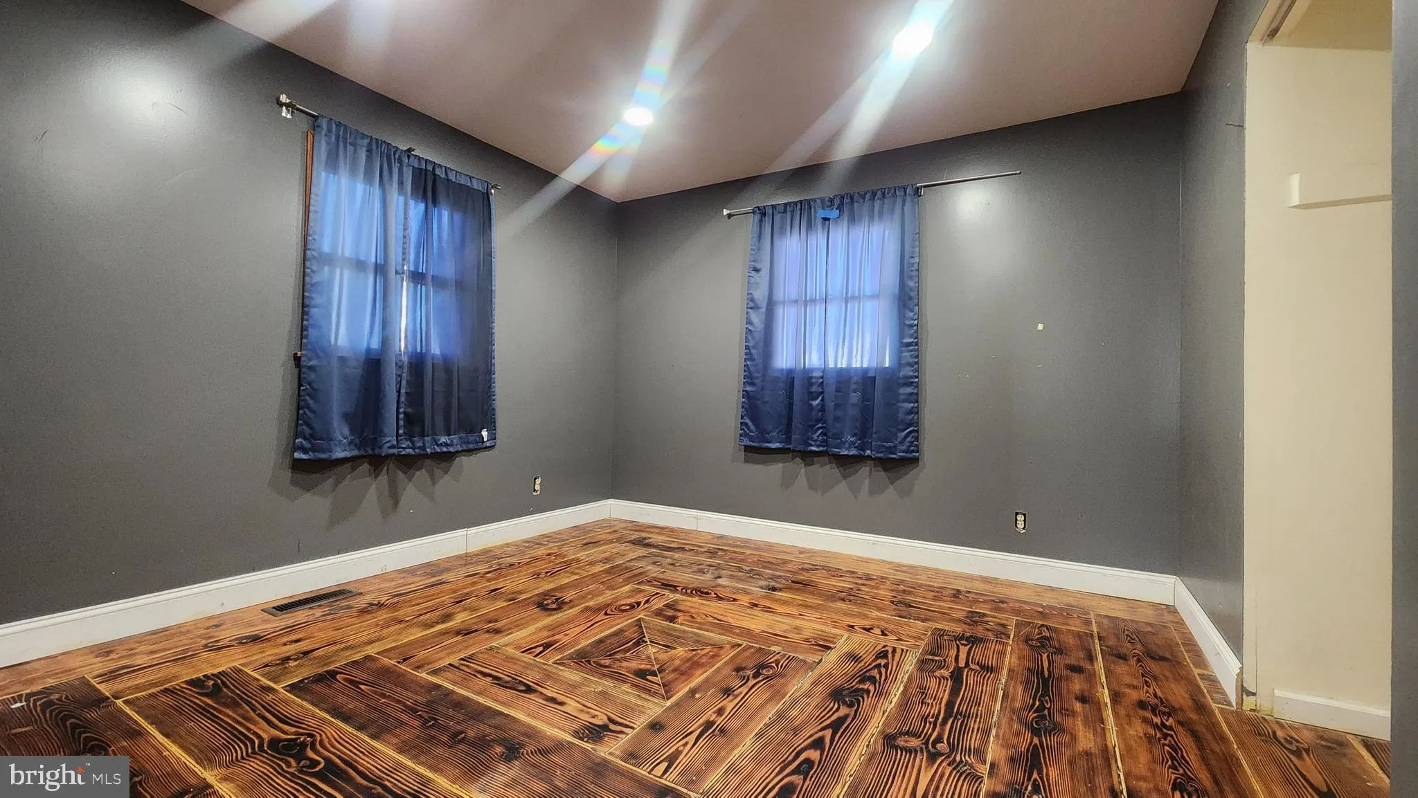 Elkton, Maryland 21921, United States, 4 Bedrooms Bedrooms, ,2 BathroomsBathrooms,Residential,Contingent,118058