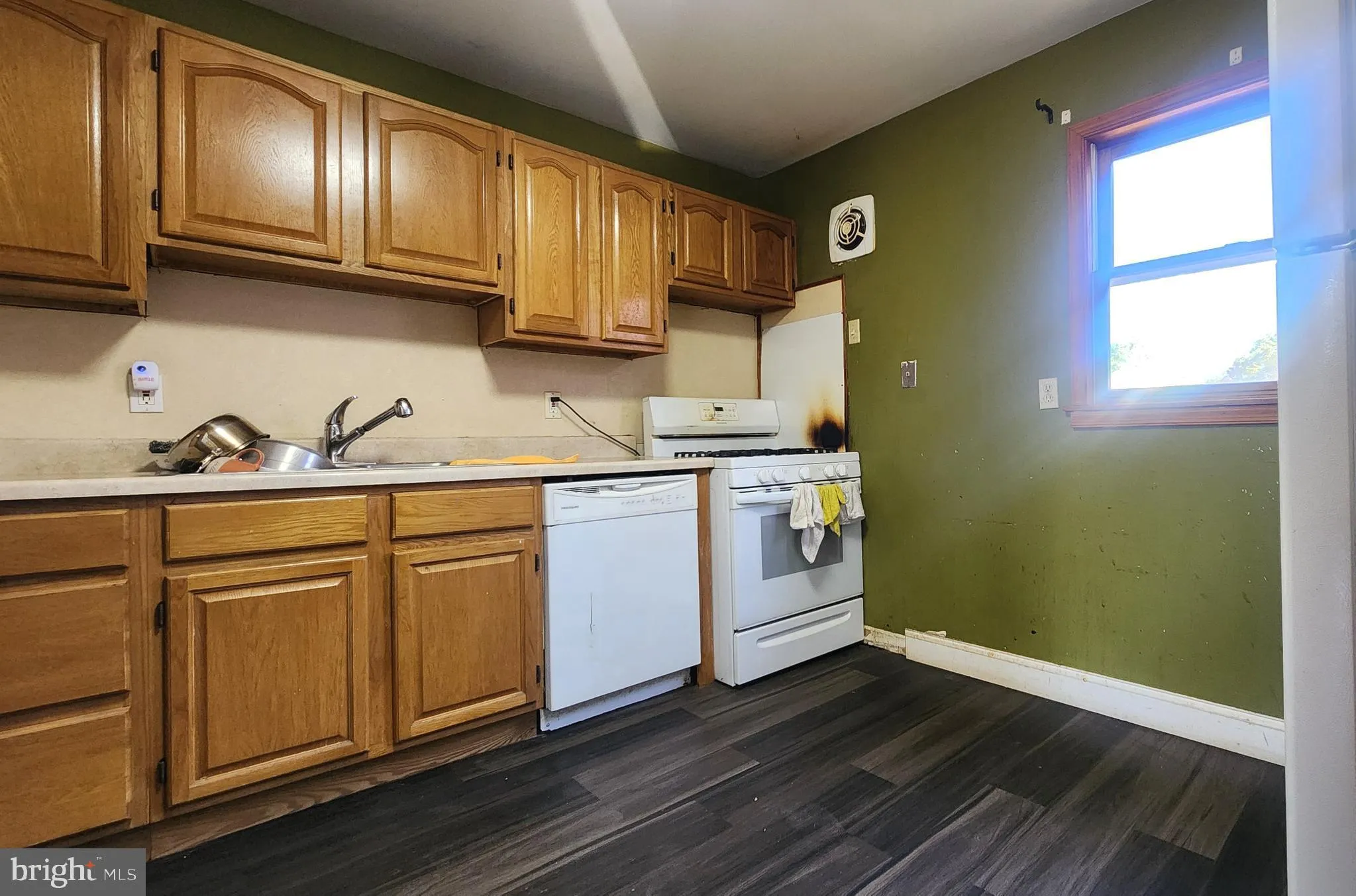 Elkton, Maryland 21921, United States, 4 Bedrooms Bedrooms, ,2 BathroomsBathrooms,Residential,Contingent,118058