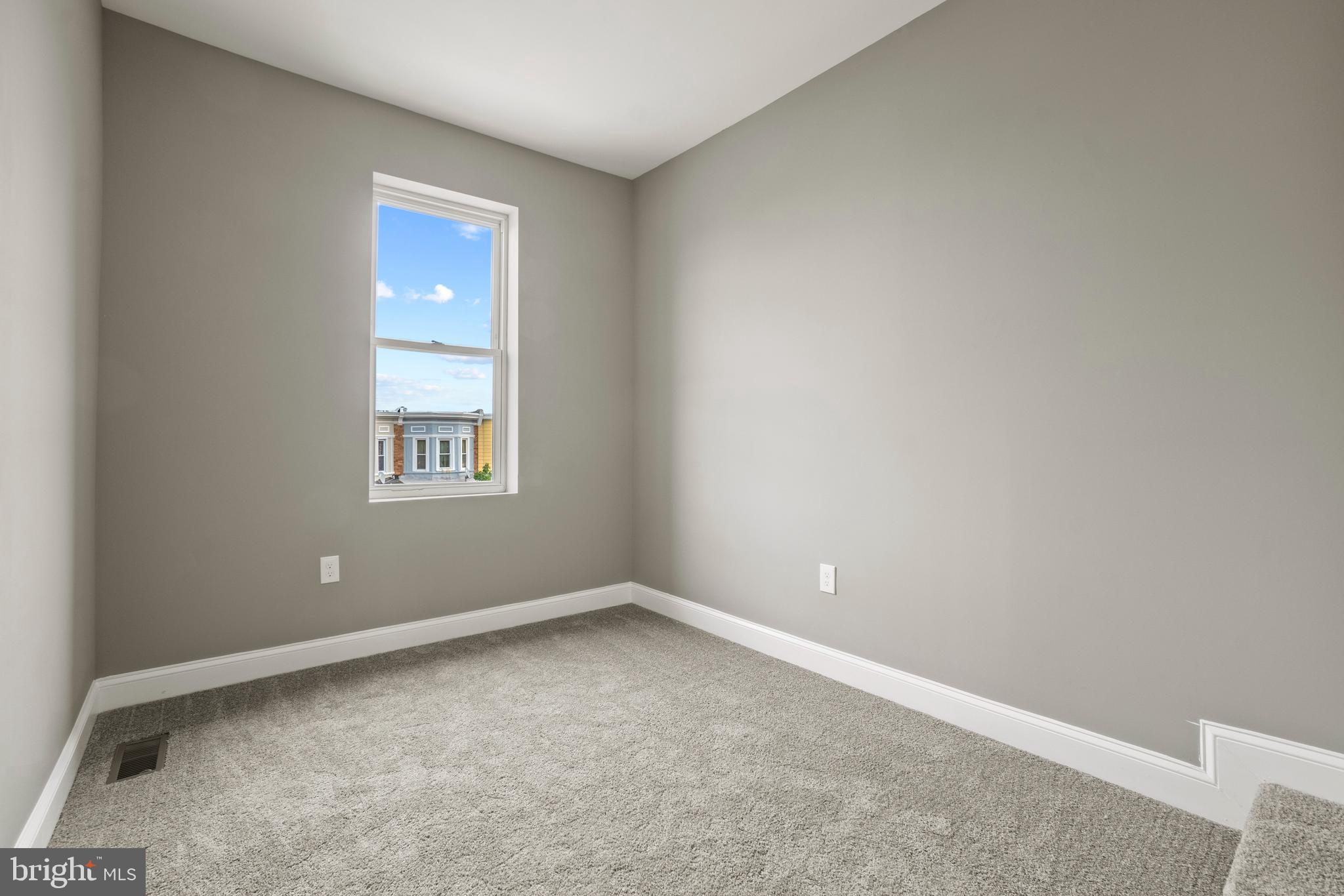 MONDAWMIN - Residential