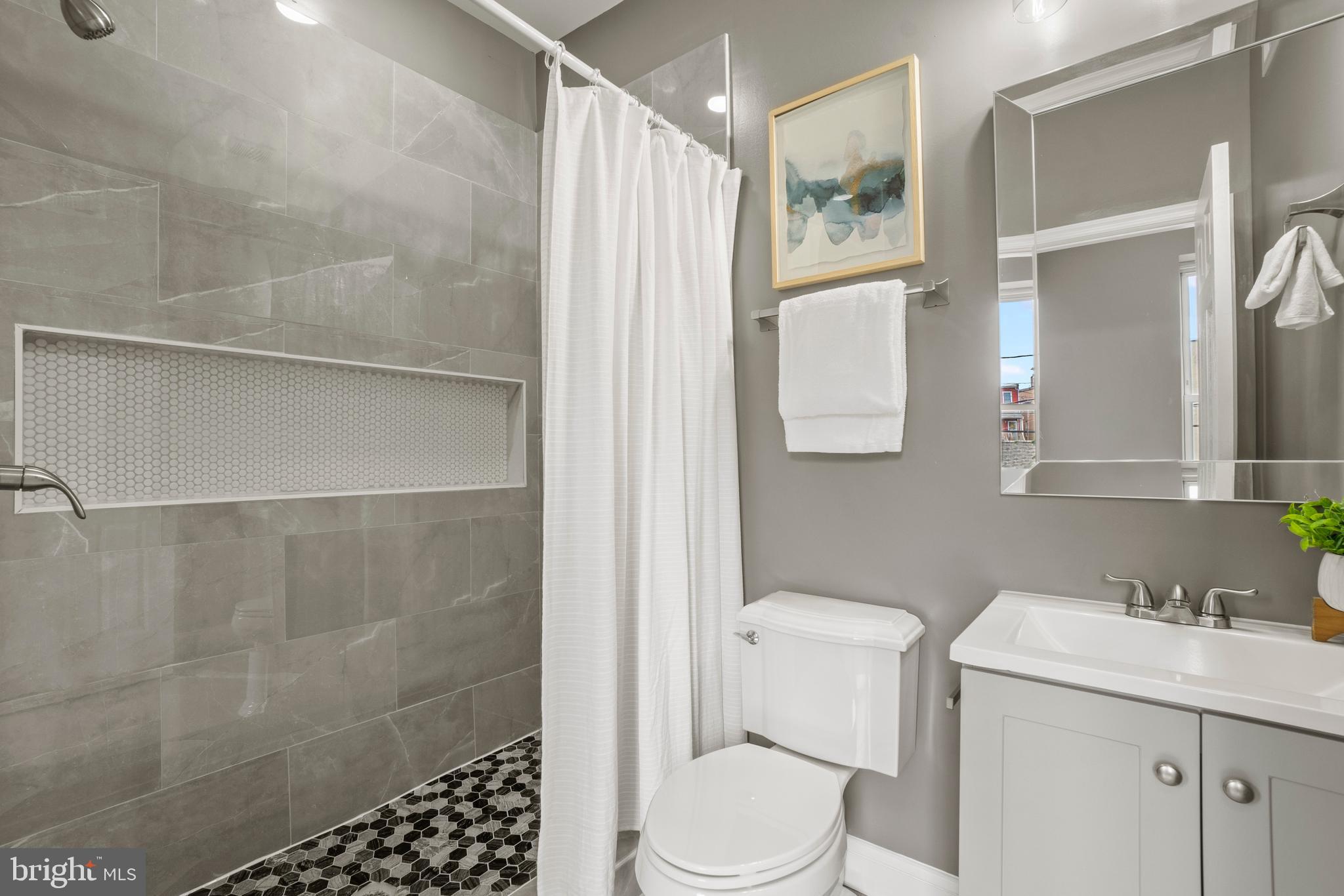 MONDAWMIN - Residential