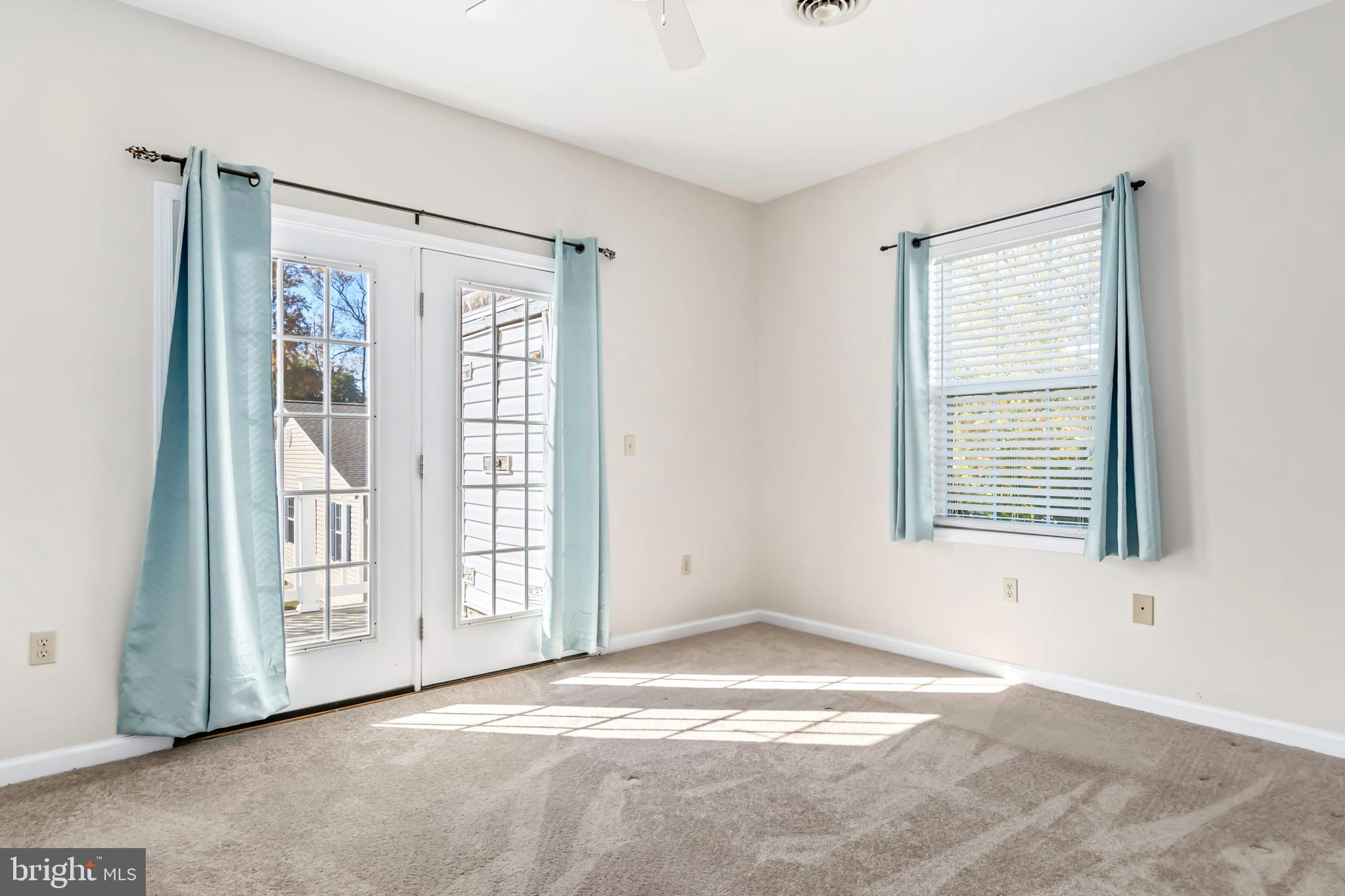 WAYLANDS - Residential