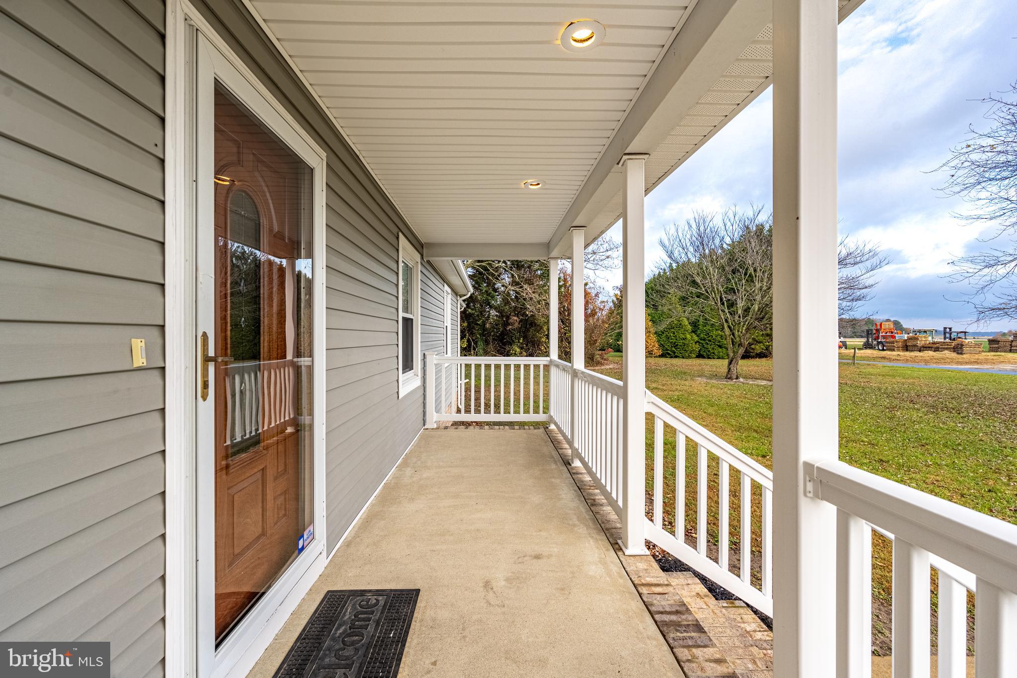 WESTERN FIELD - Residential