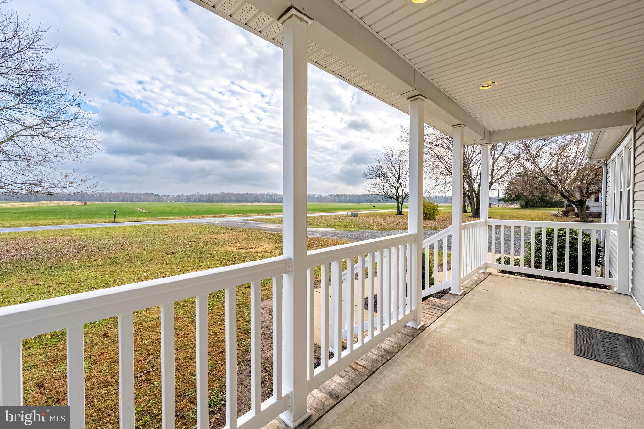 WESTERN FIELD - Residential