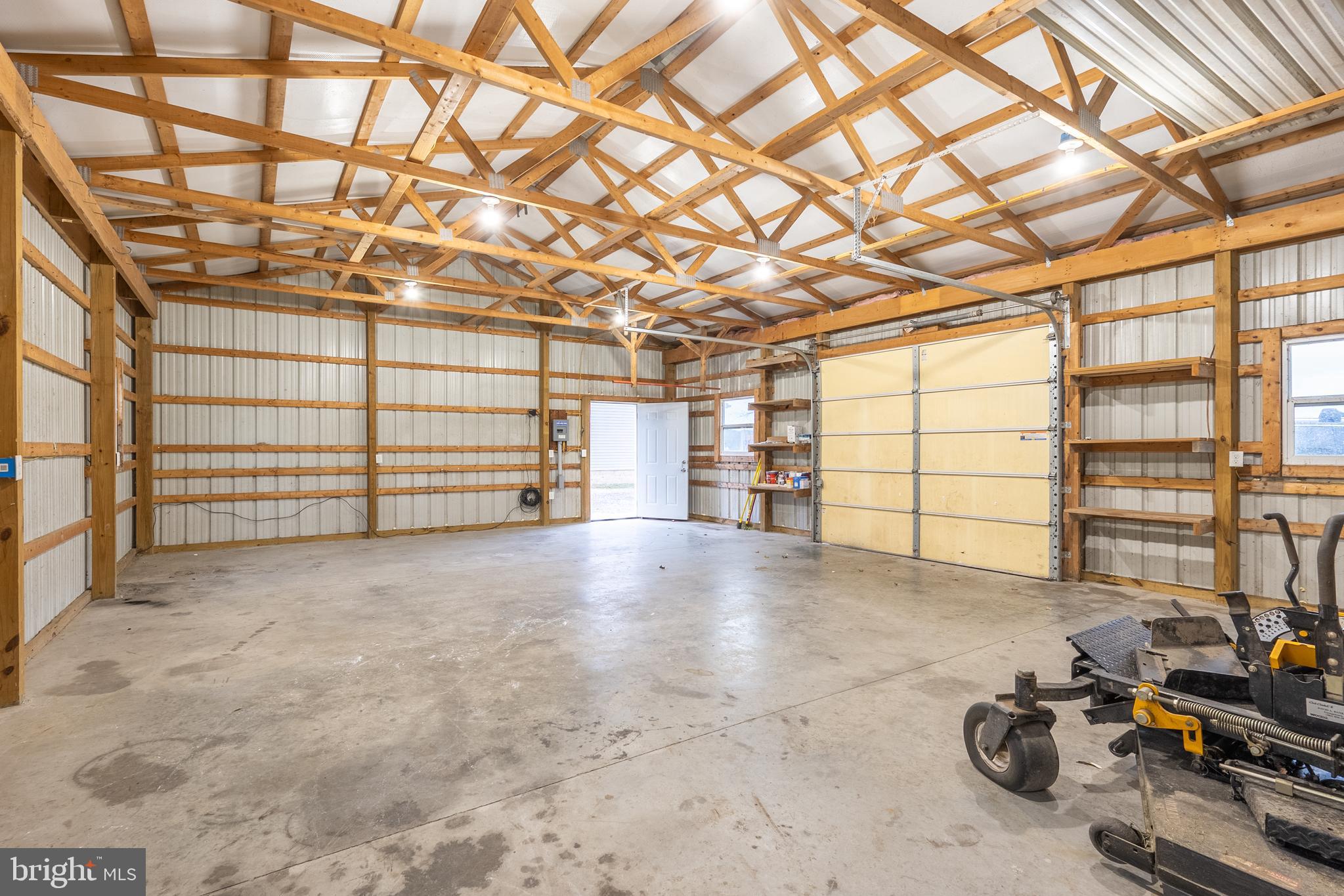 WESTERN FIELD - Residential