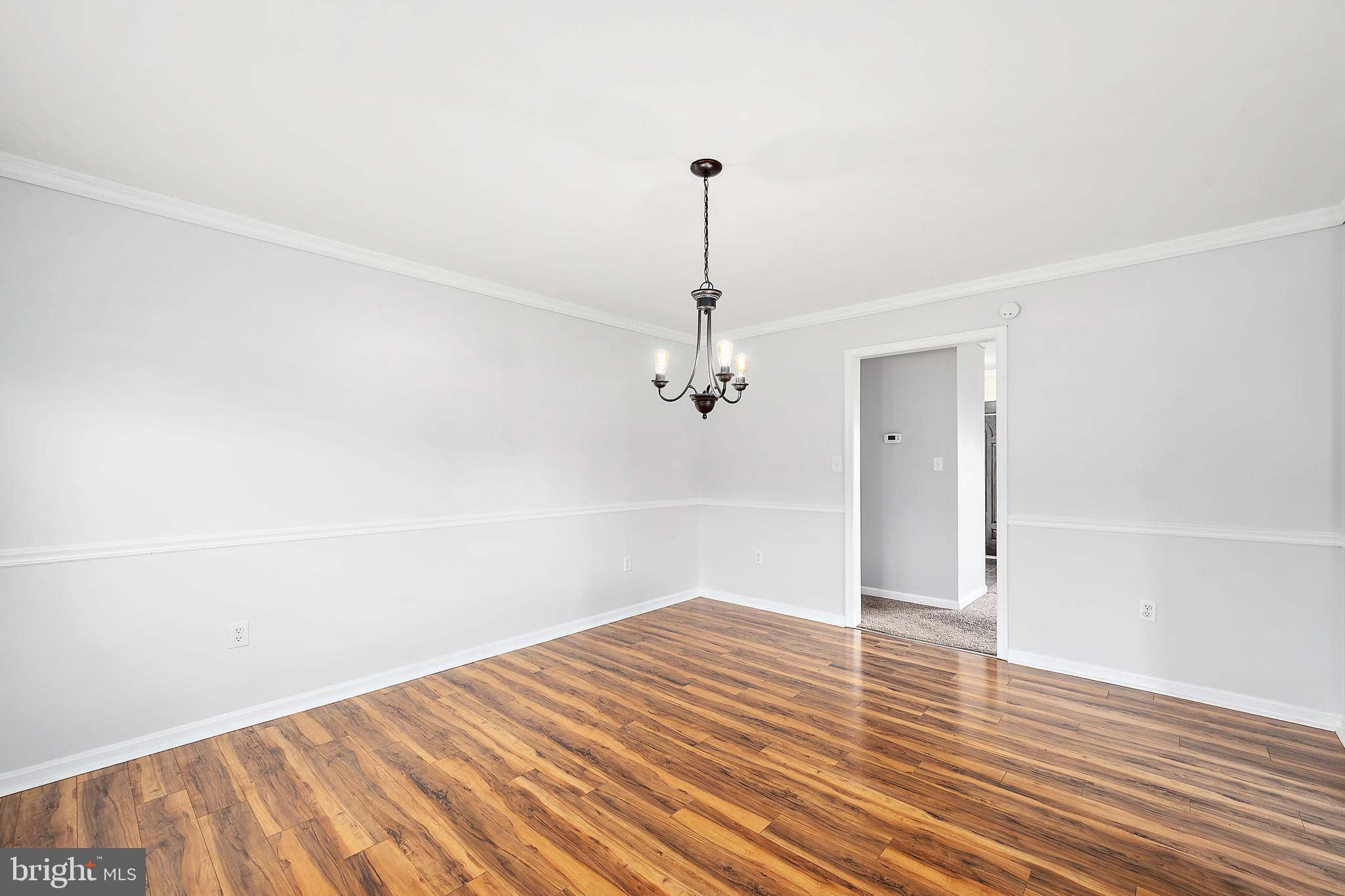 WESTERN FIELD - Residential