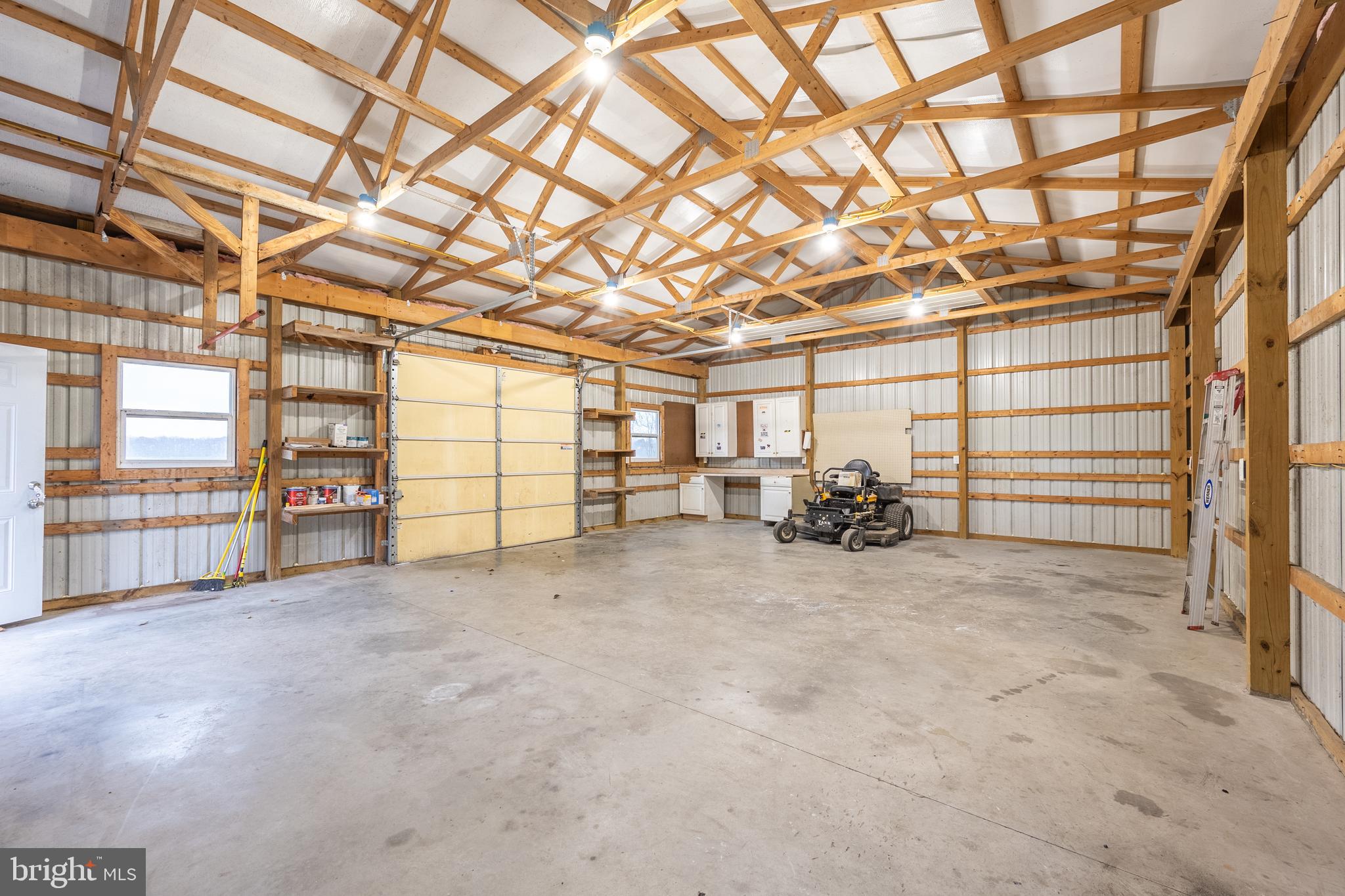 WESTERN FIELD - Residential