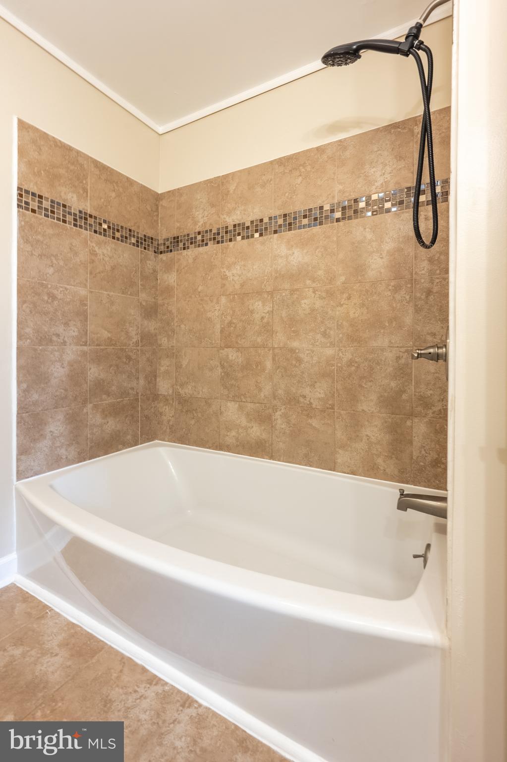 WESTERN FIELD - Residential