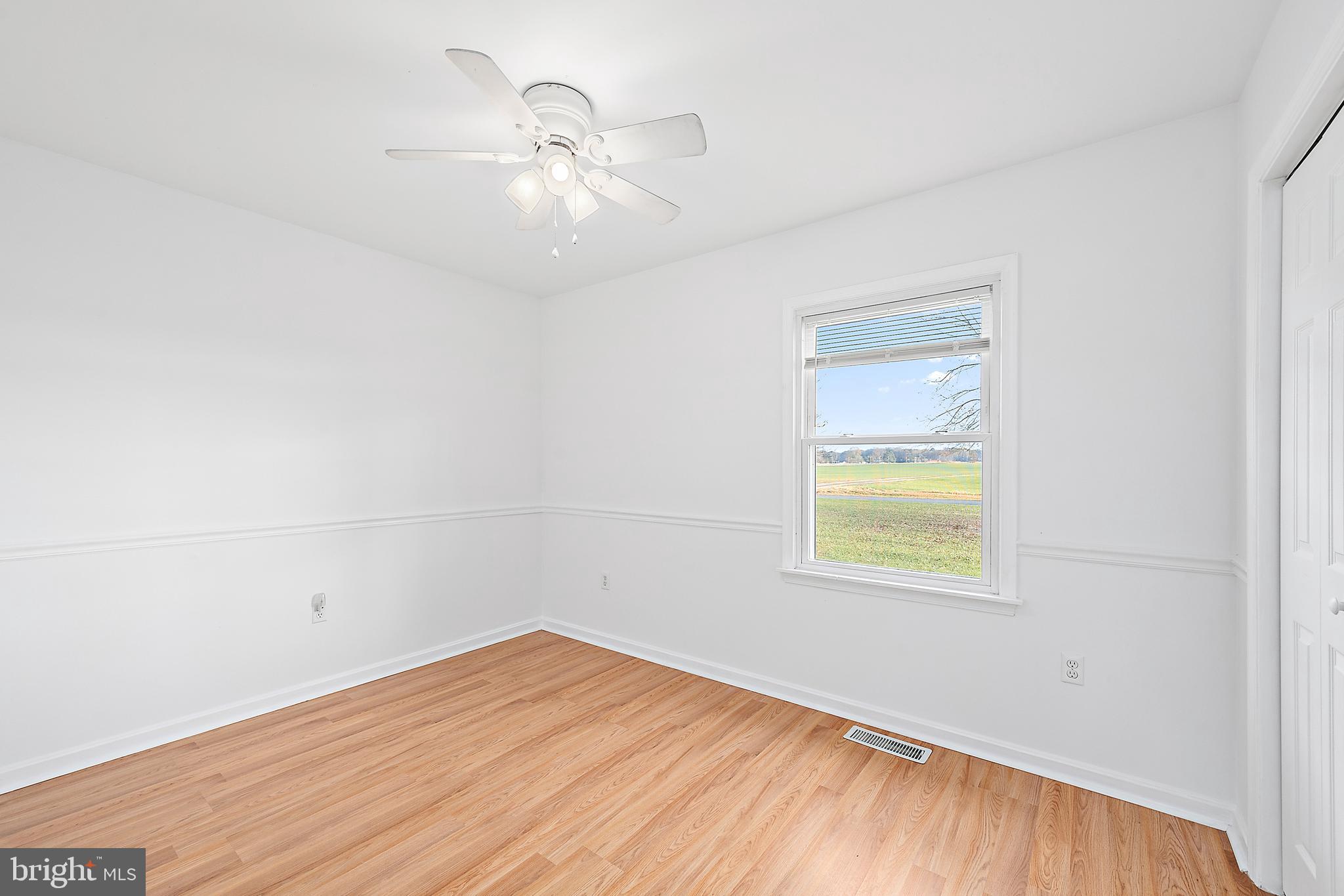 WESTERN FIELD - Residential