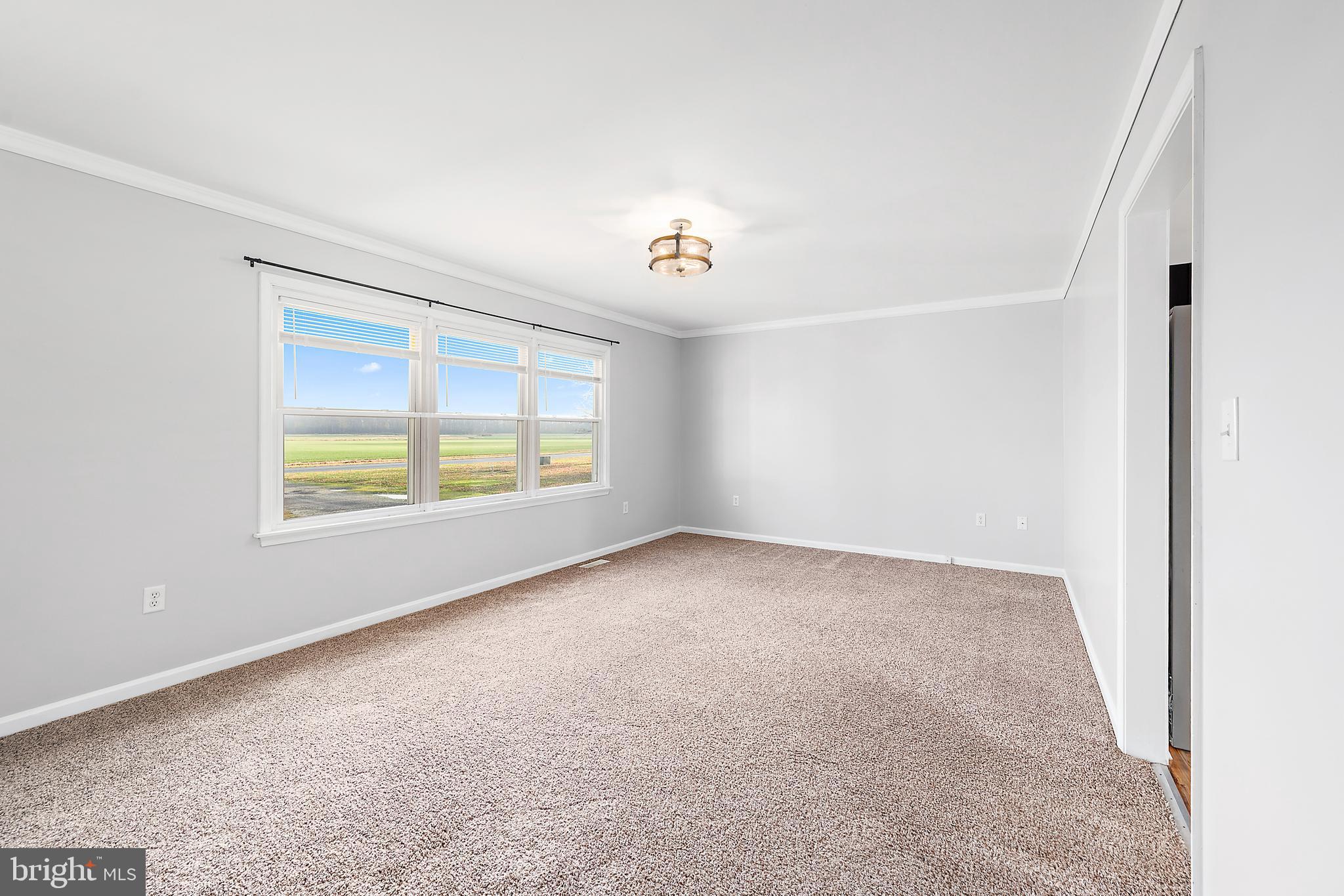 WESTERN FIELD - Residential