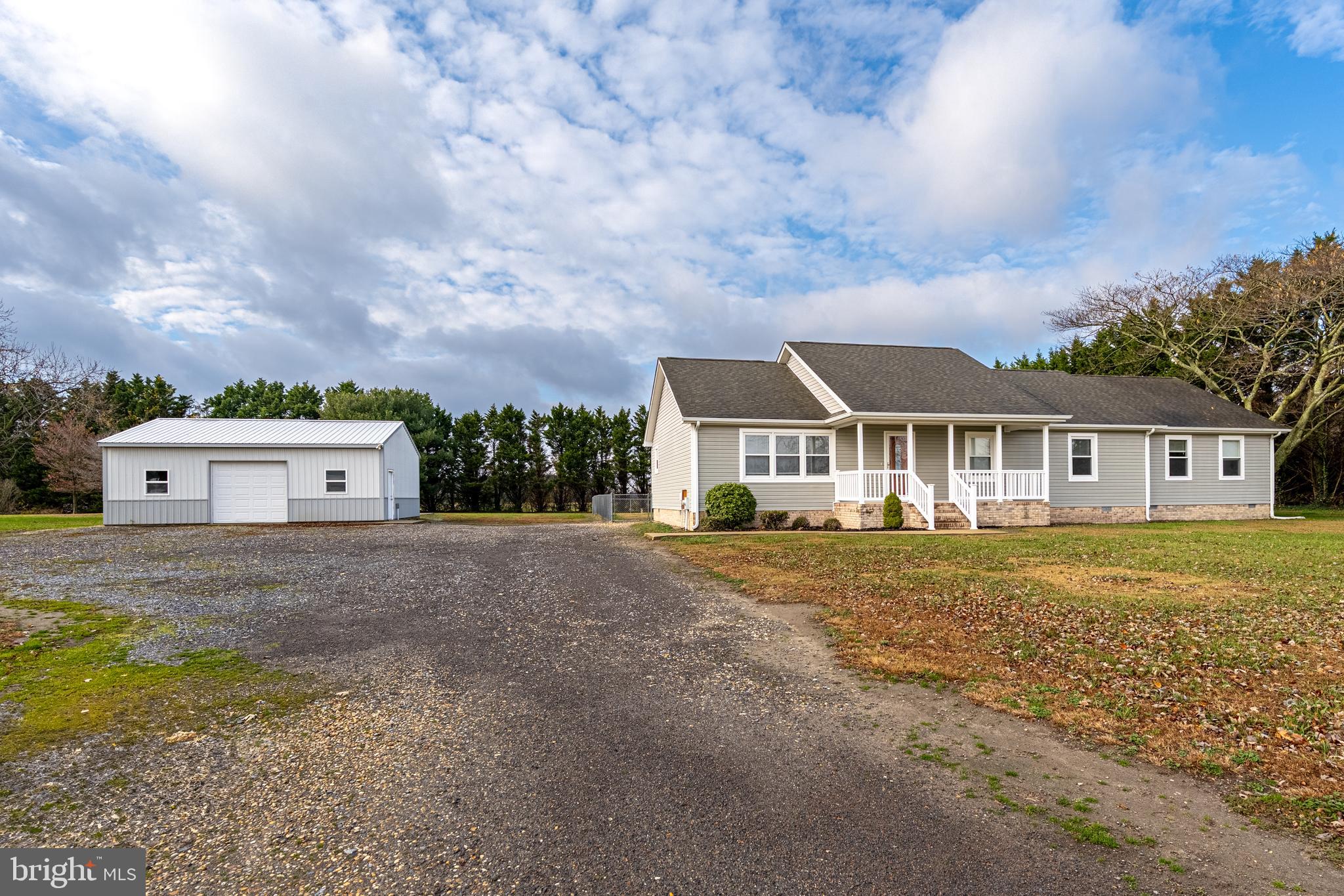 WESTERN FIELD - Residential