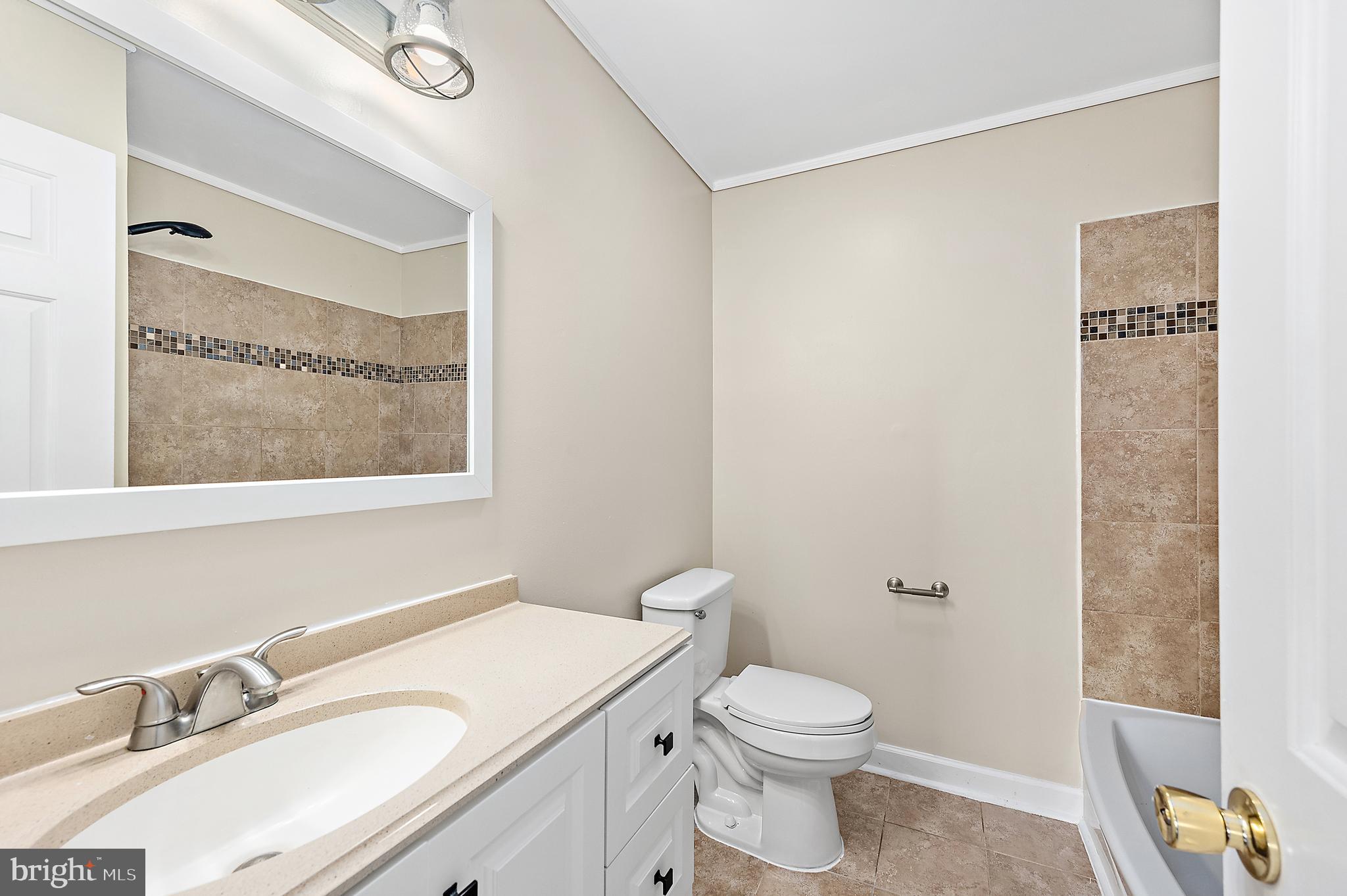 WESTERN FIELD - Residential