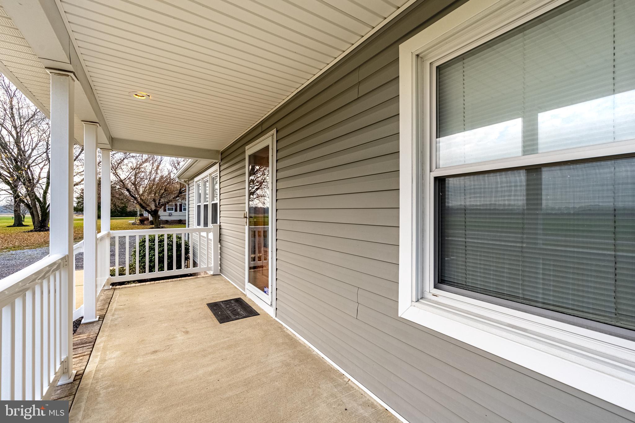 WESTERN FIELD - Residential