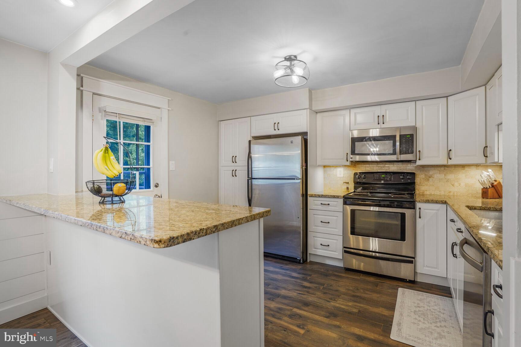 BURKE VILLAGE - Residential