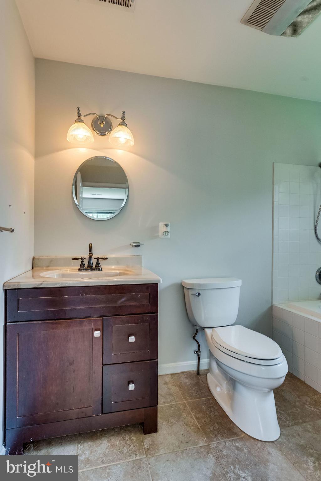 VIRGINIA HILLS - Residential