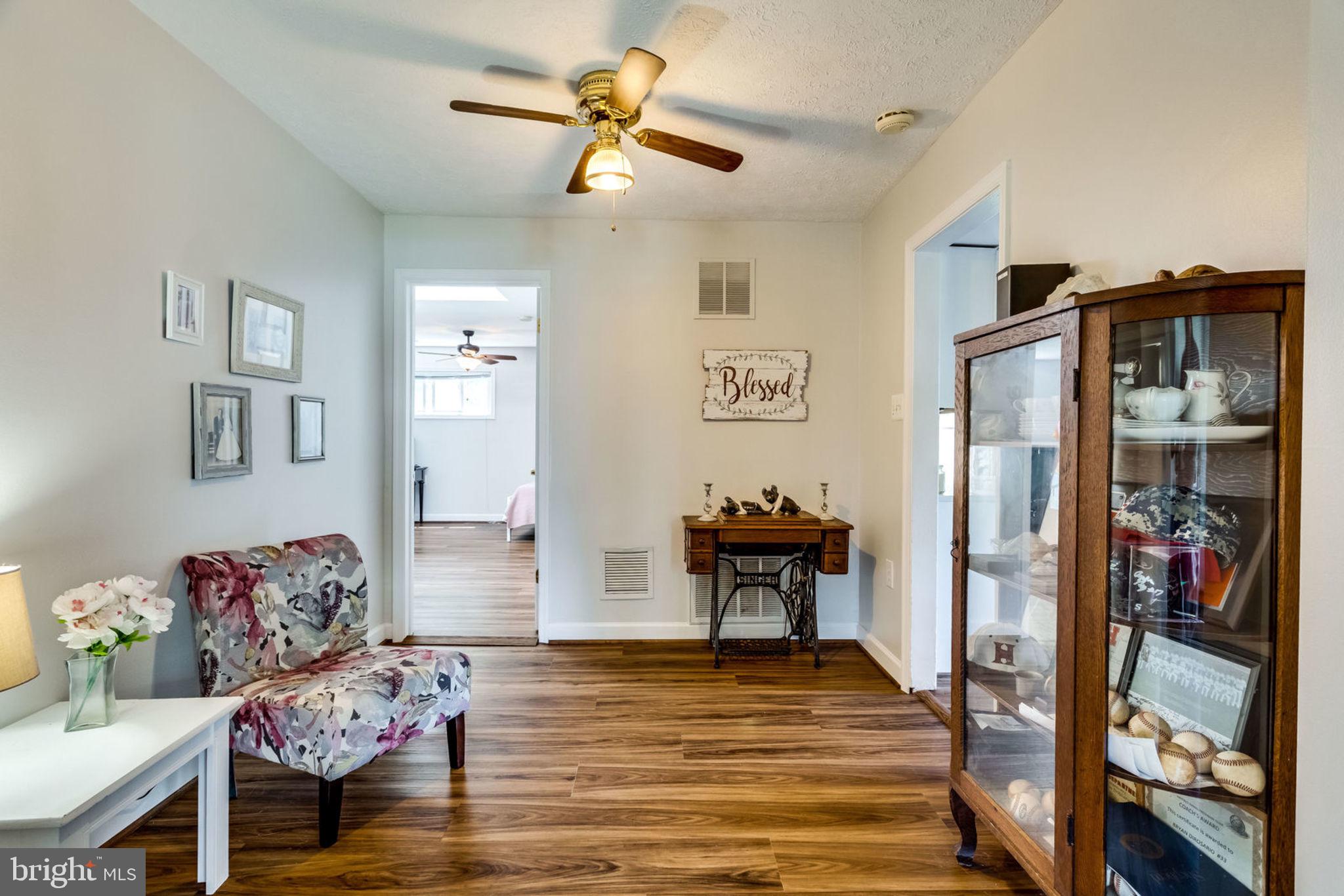 VIRGINIA HILLS - Residential