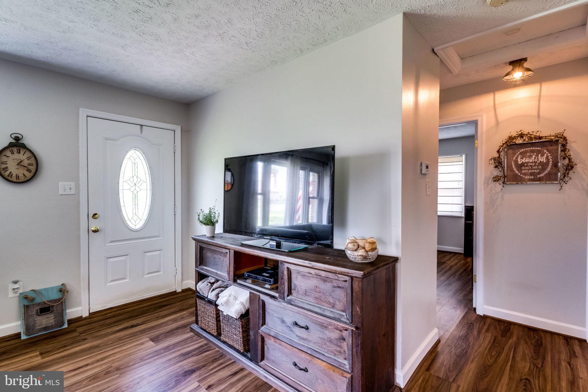 VIRGINIA HILLS - Residential