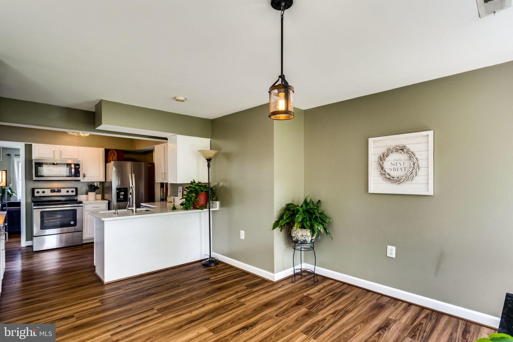 VIRGINIA HILLS - Residential