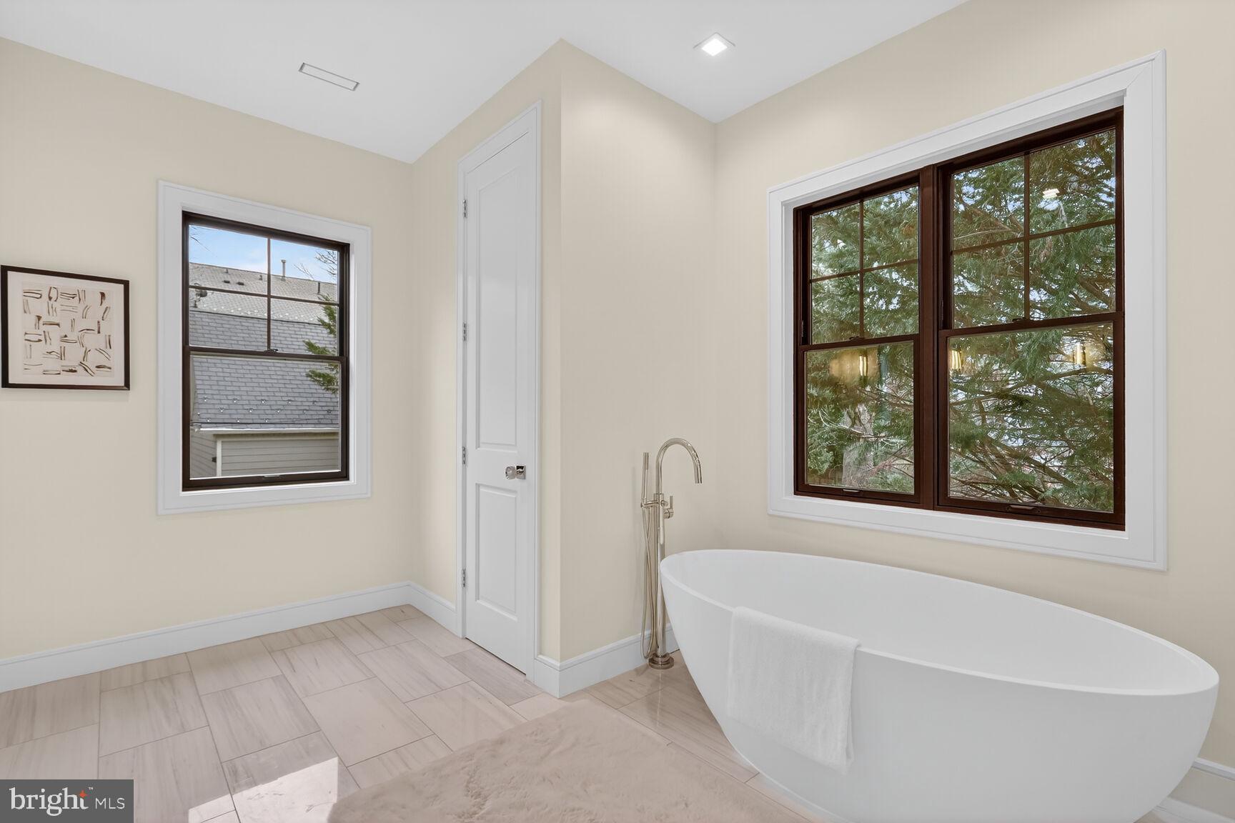 CHEVY CHASE VILLAGE - Residential