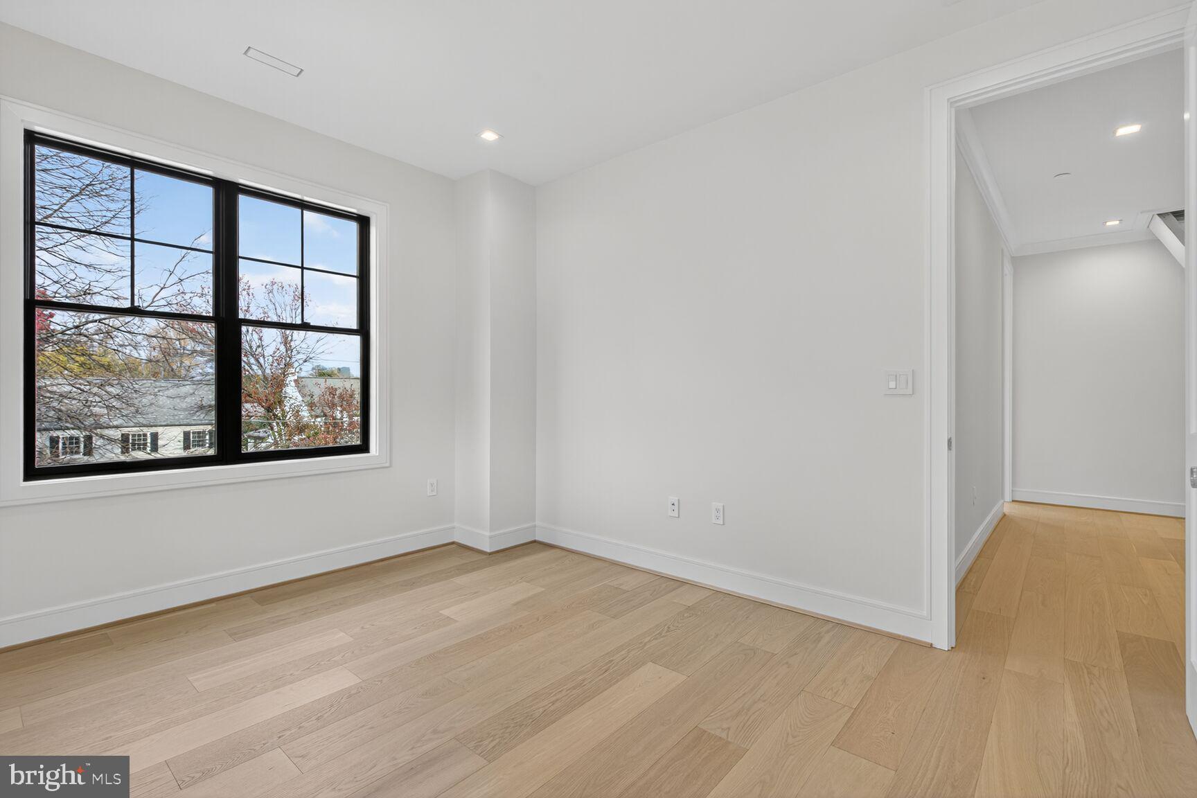 CHEVY CHASE VILLAGE - Residential