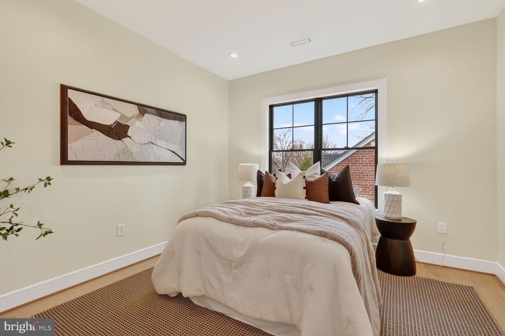 CHEVY CHASE VILLAGE - Residential