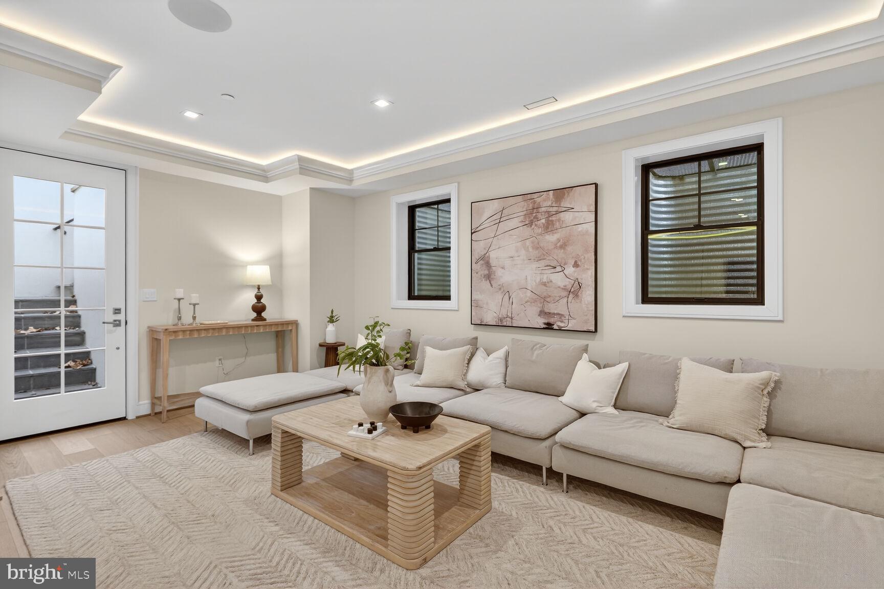 CHEVY CHASE VILLAGE - Residential