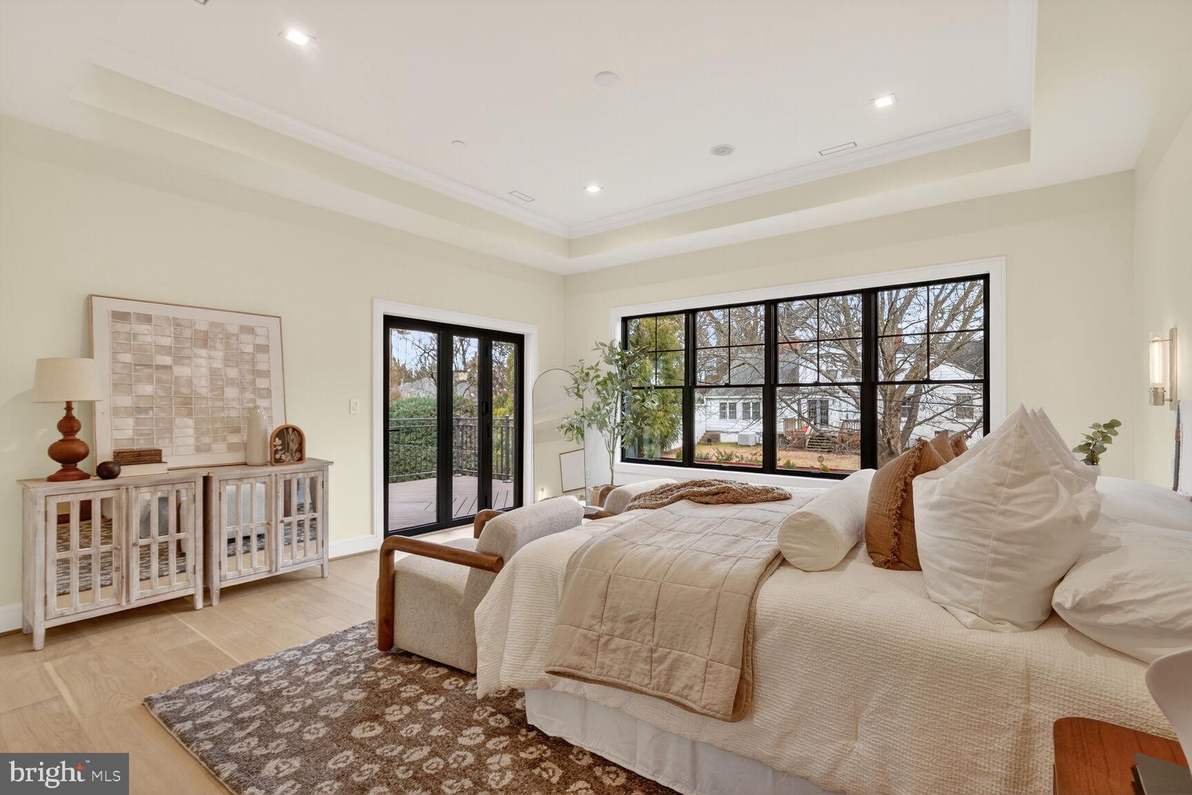 CHEVY CHASE VILLAGE - Residential