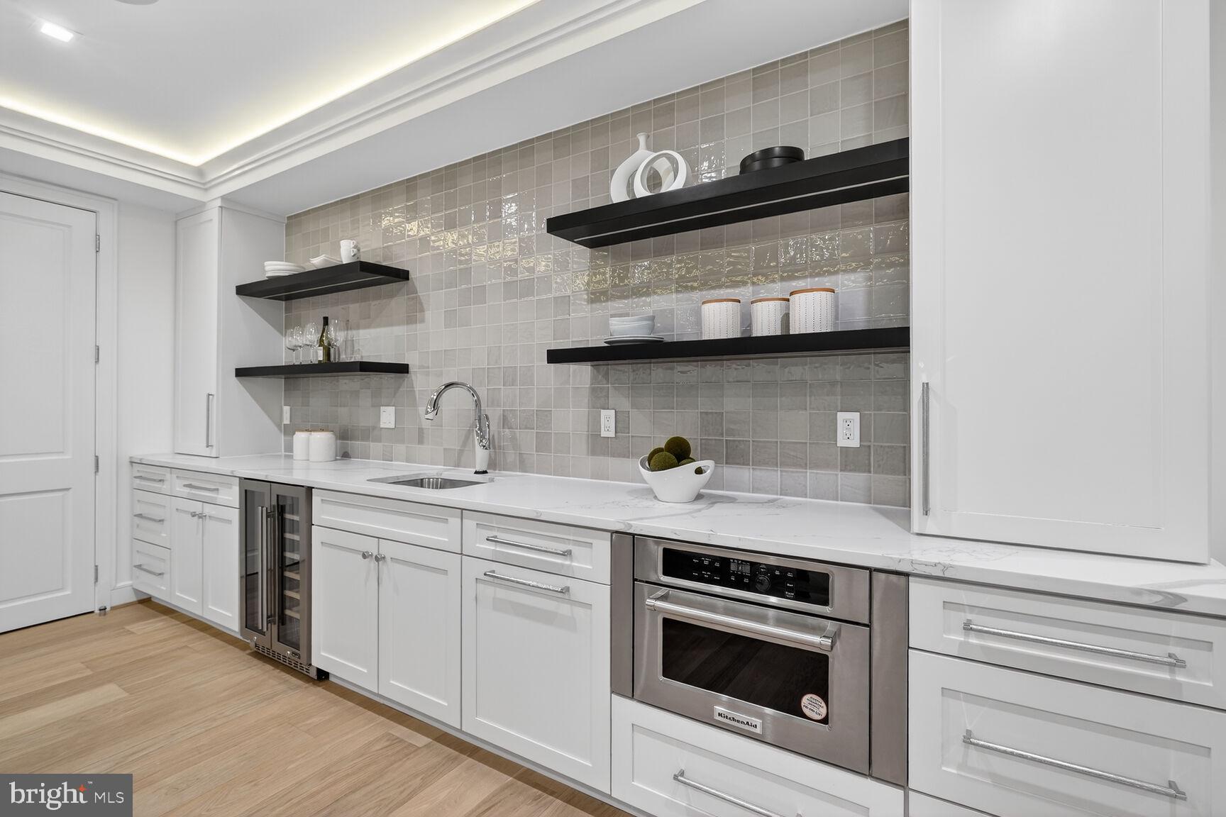 CHEVY CHASE VILLAGE - Residential