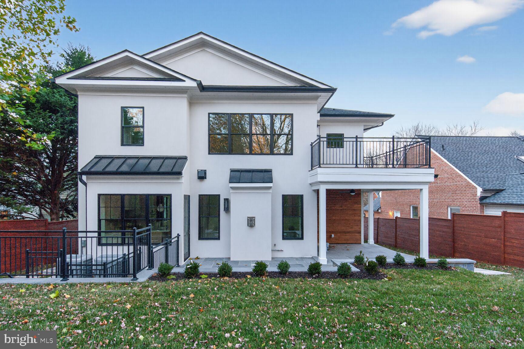 CHEVY CHASE VILLAGE - Residential