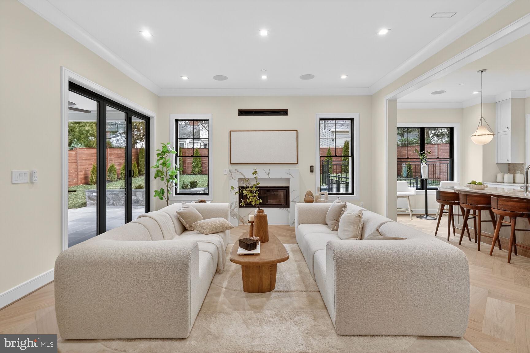 CHEVY CHASE VILLAGE - Residential