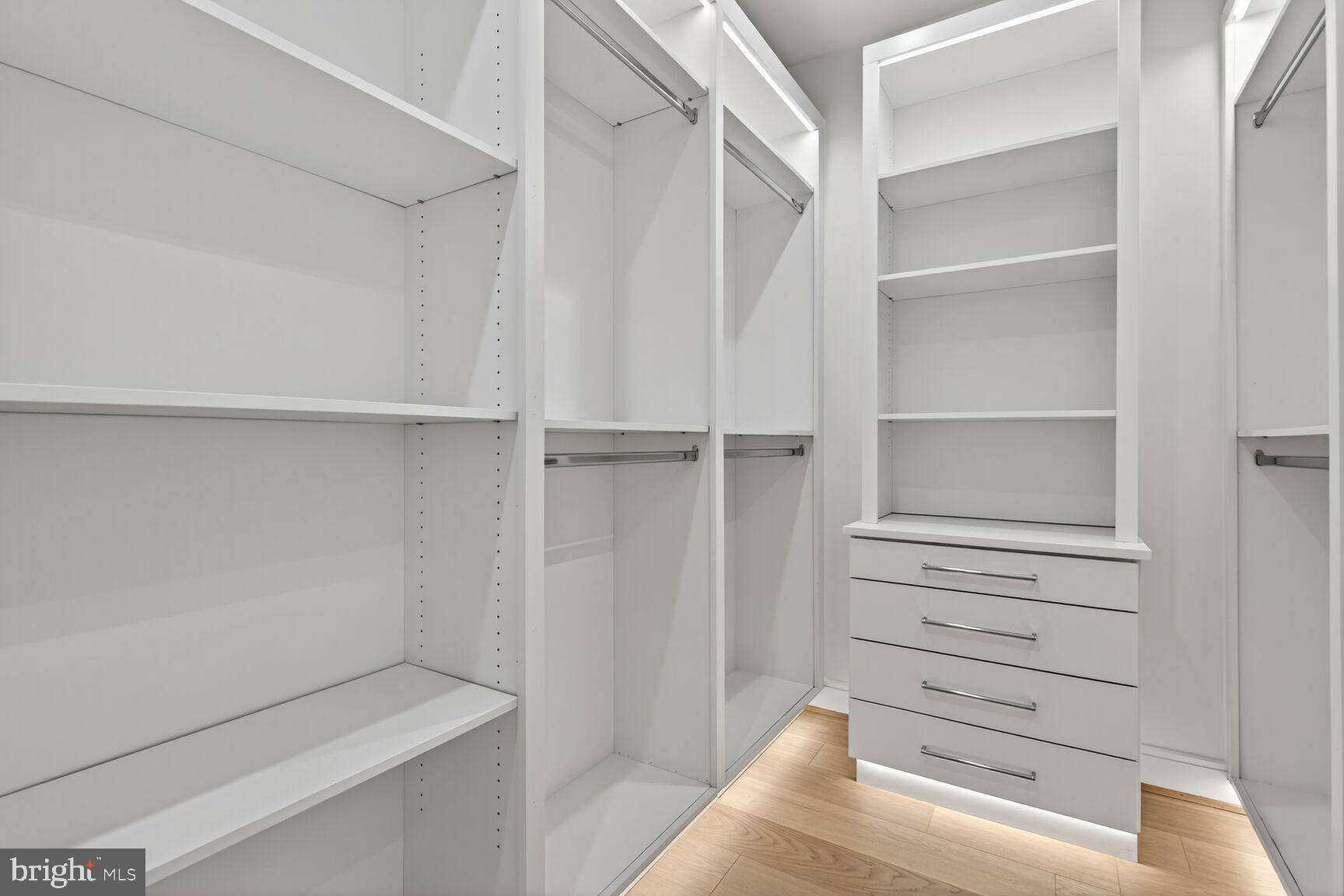 CHEVY CHASE VILLAGE - Residential