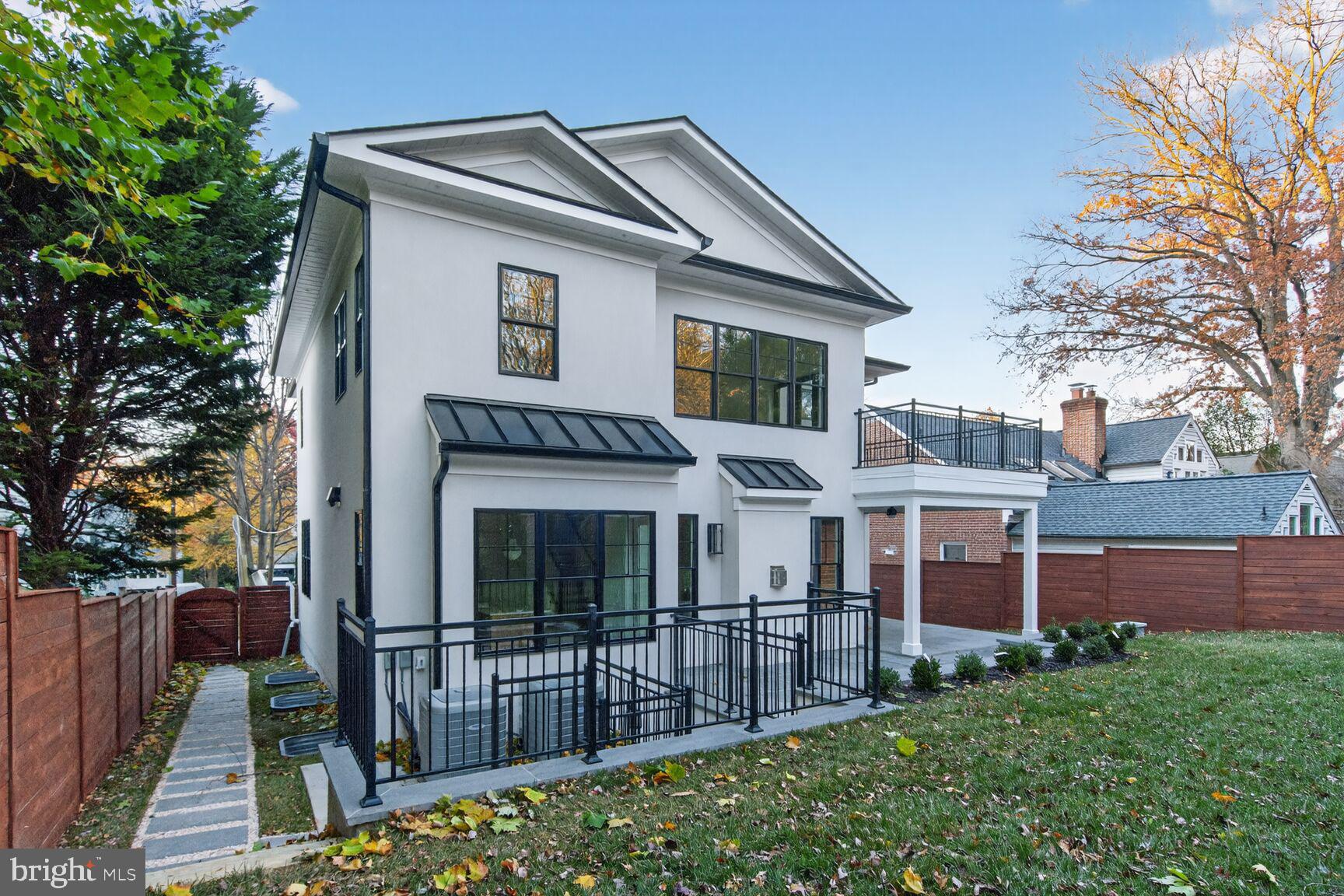 CHEVY CHASE VILLAGE - Residential