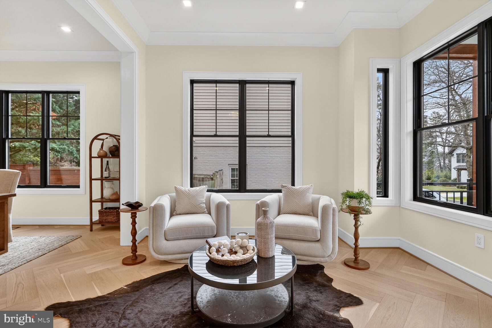 CHEVY CHASE VILLAGE - Residential