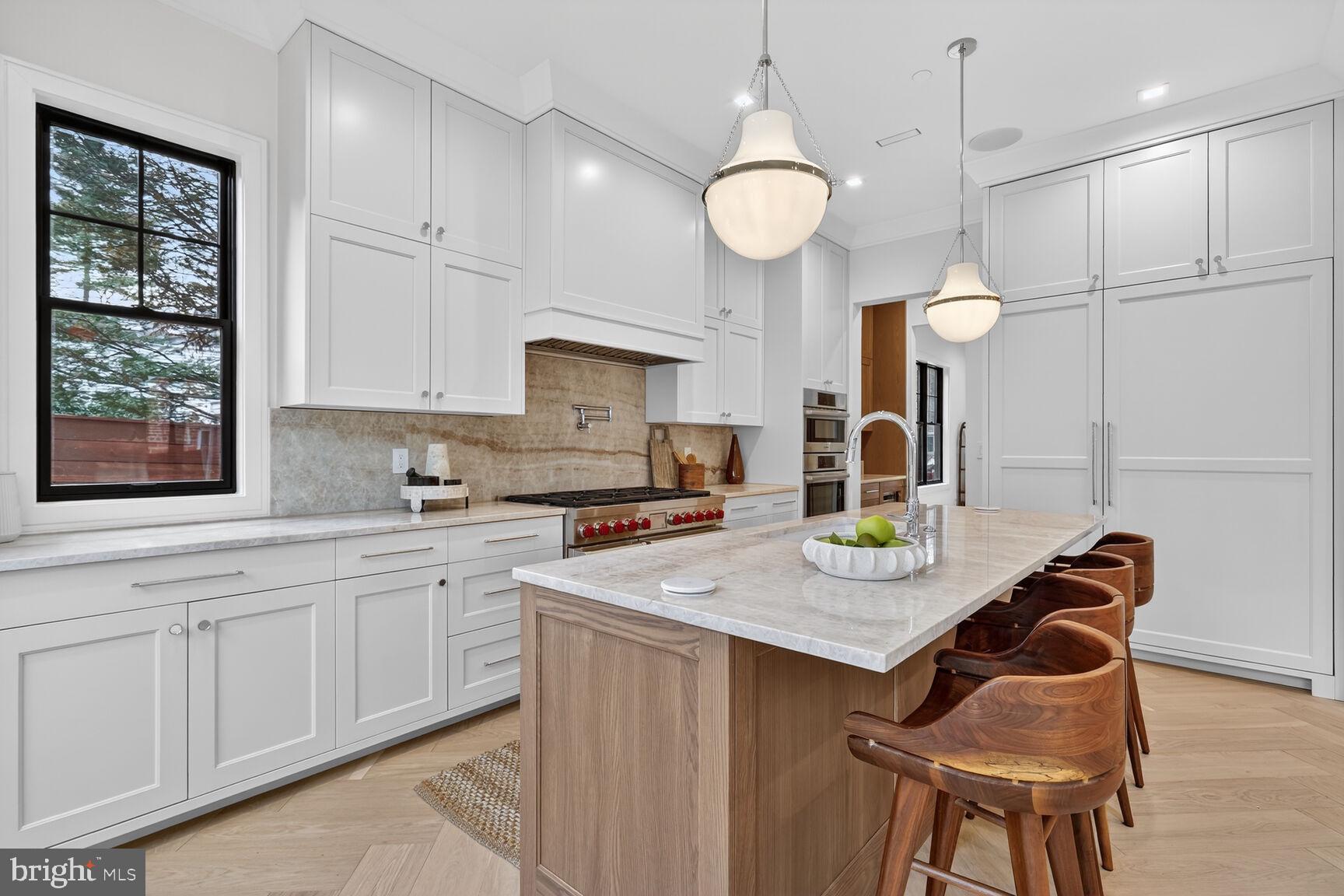 CHEVY CHASE VILLAGE - Residential